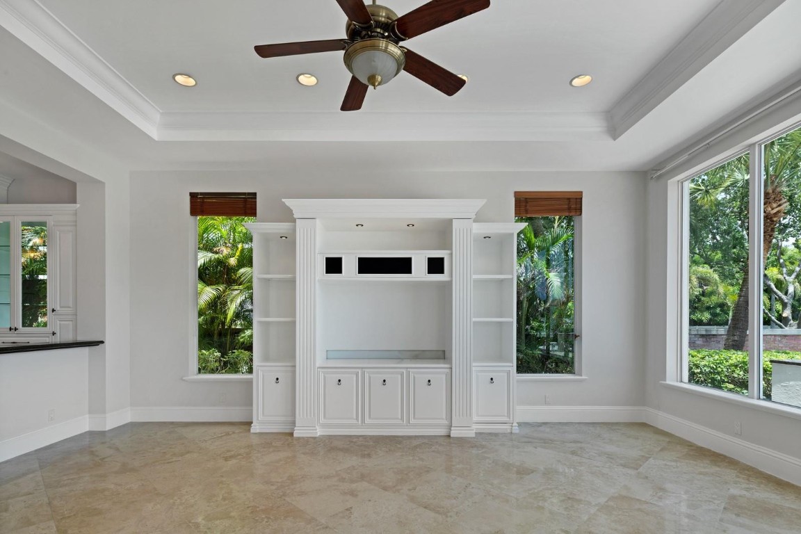 501 Golden Harbour Dr