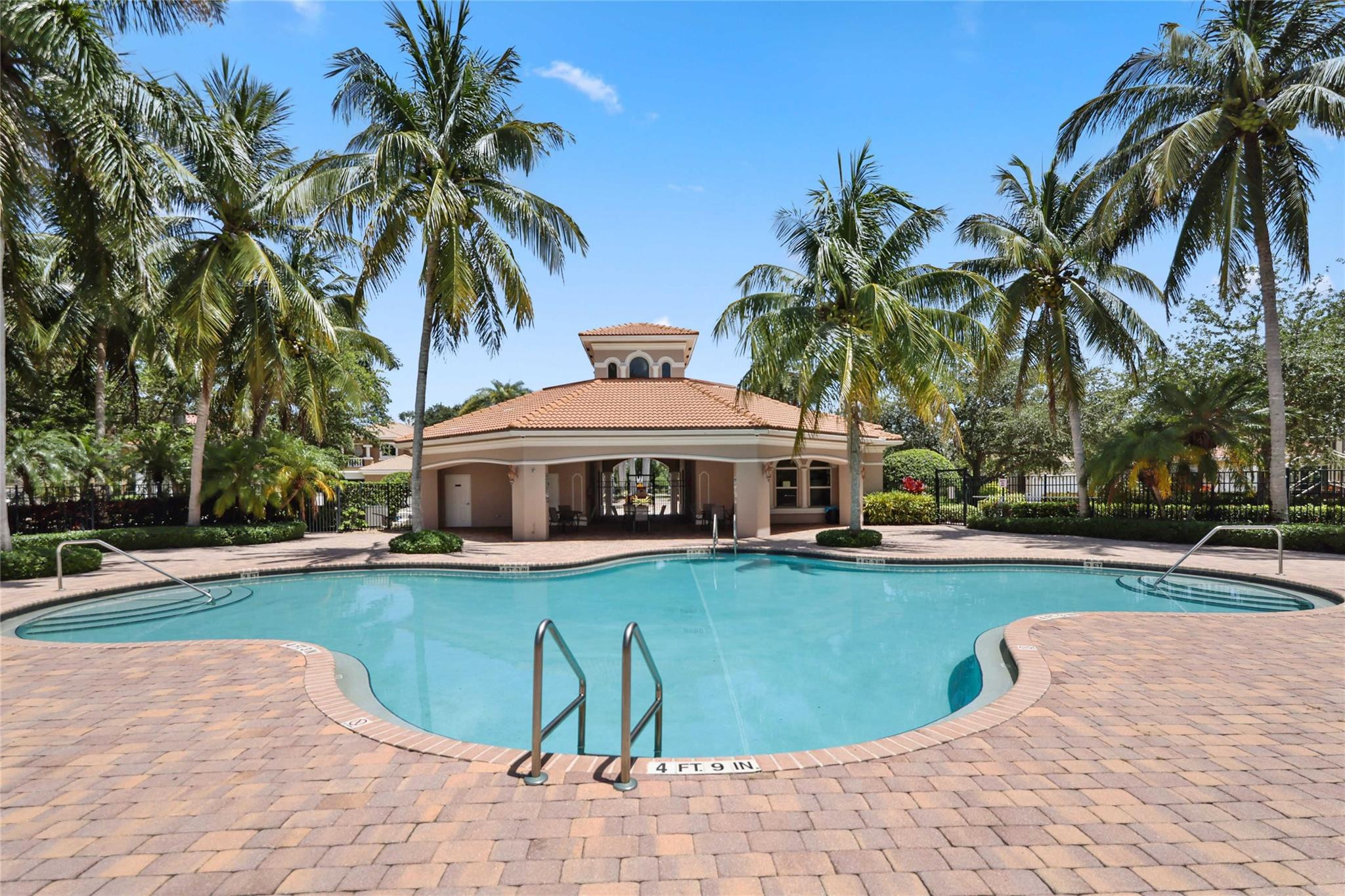4010 Key Lime Blvd