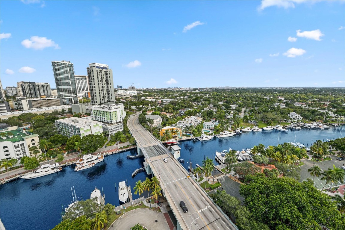 600 W Las Olas Blvd 1901S