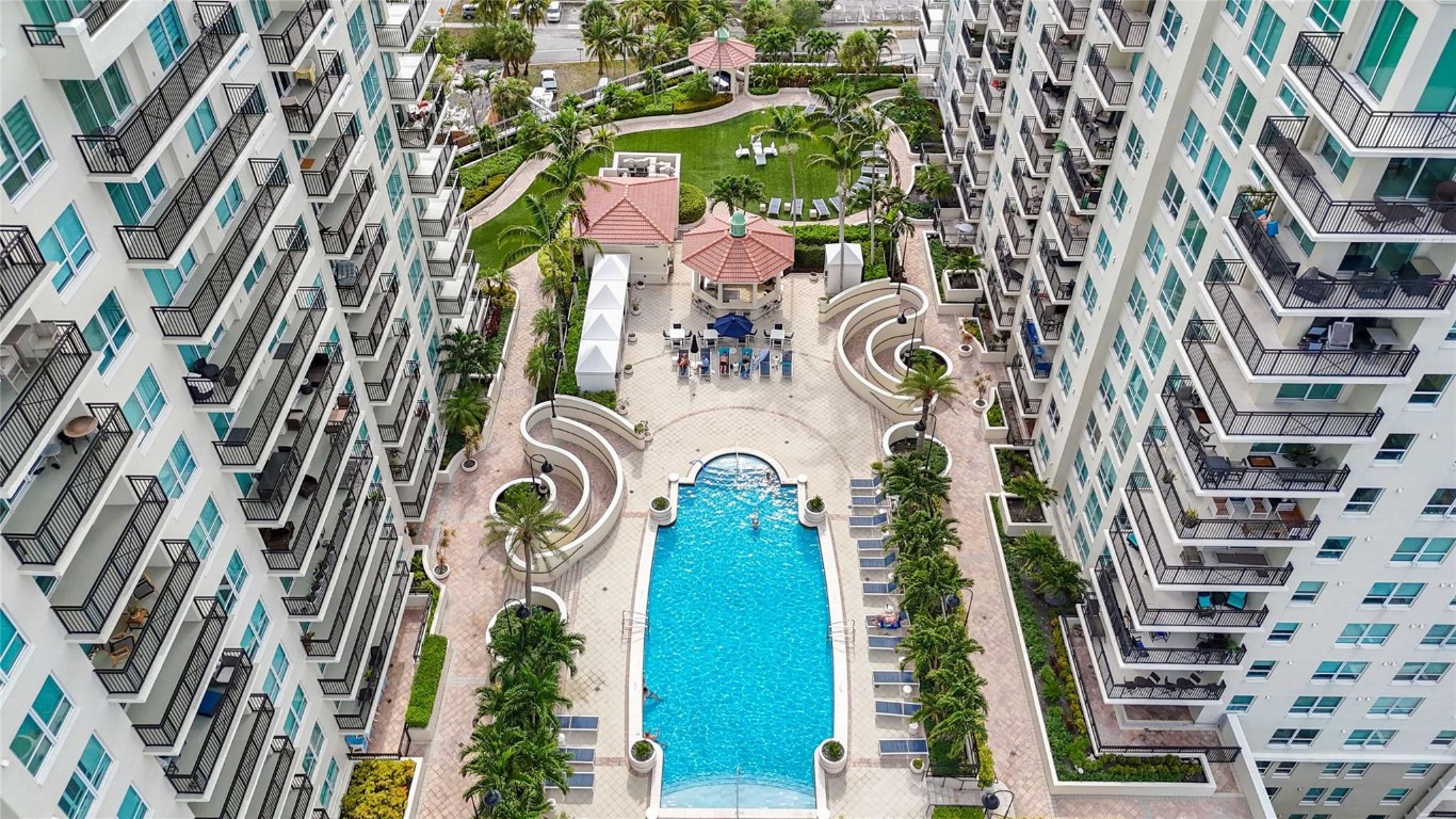 600 W Las Olas Blvd 1901S