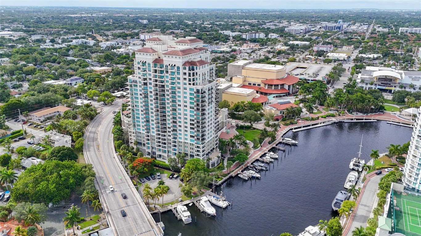 600 W Las Olas Blvd 1901S