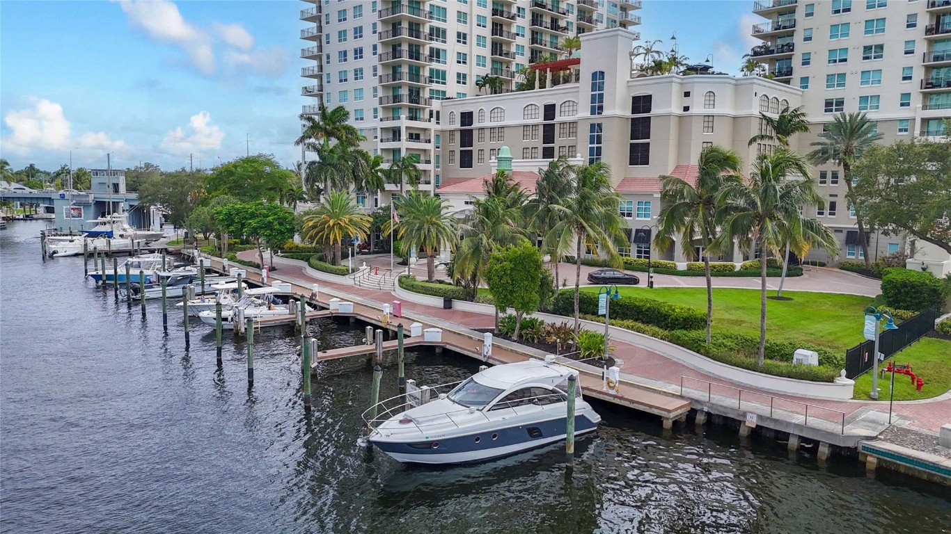 600 W Las Olas Blvd 1901S