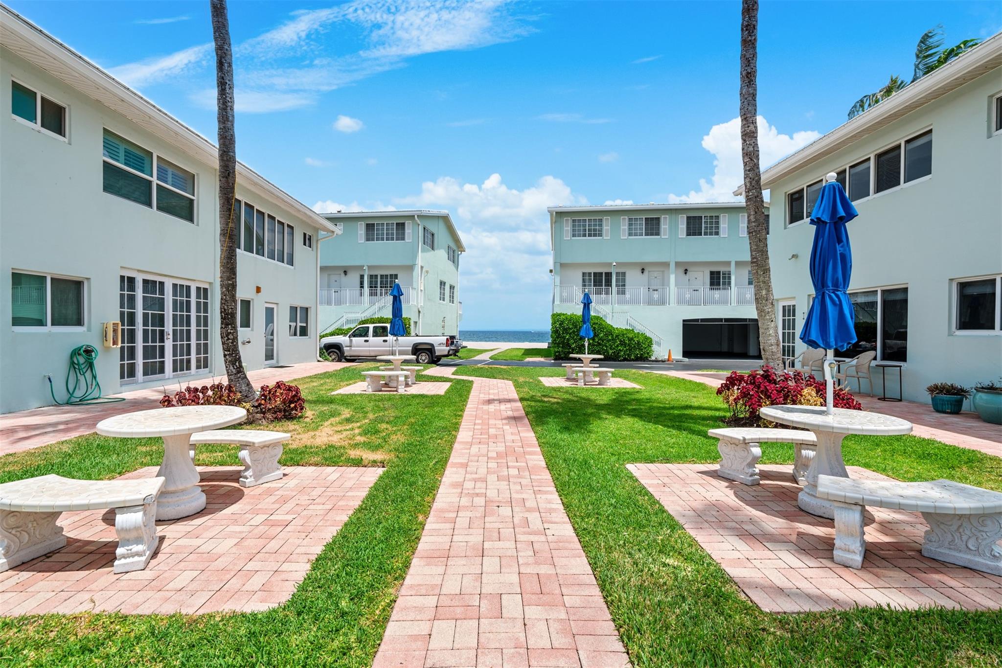 5400 N Ocean Blvd 1