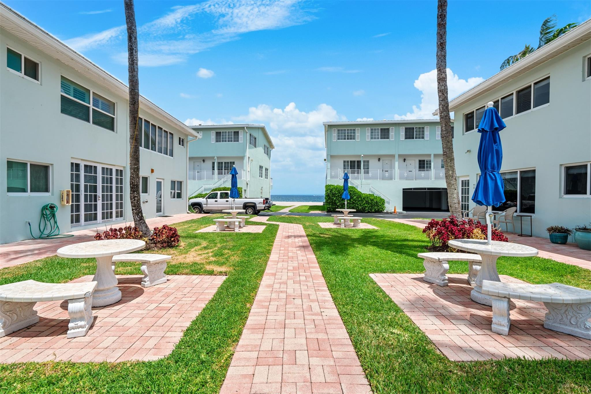 5400 N Ocean Blvd 1