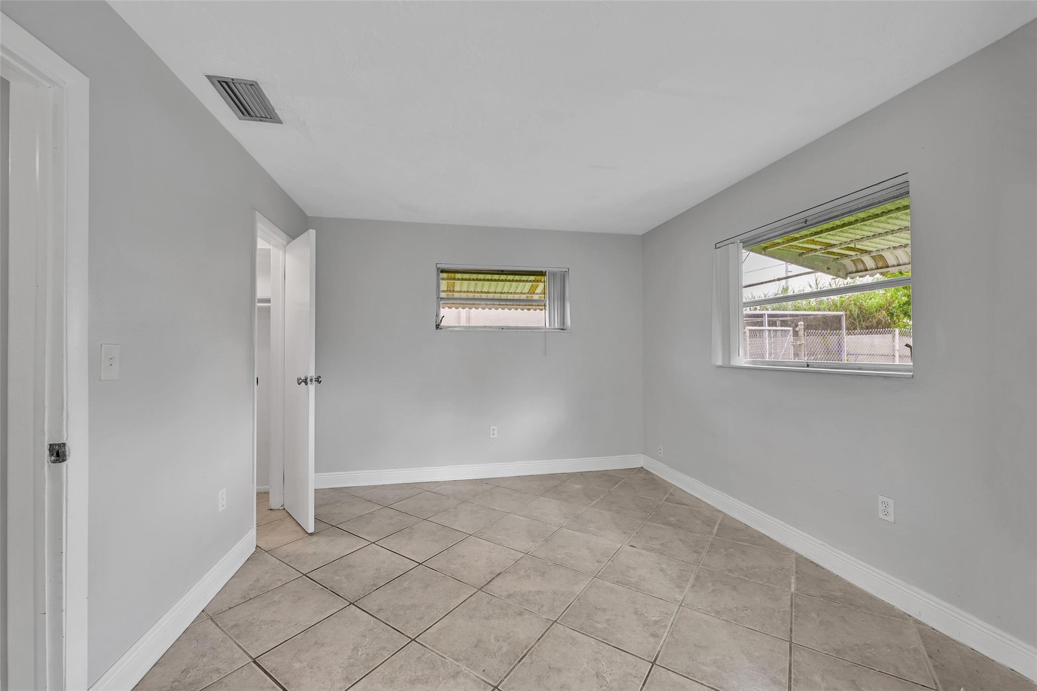 8360 NW 26th St