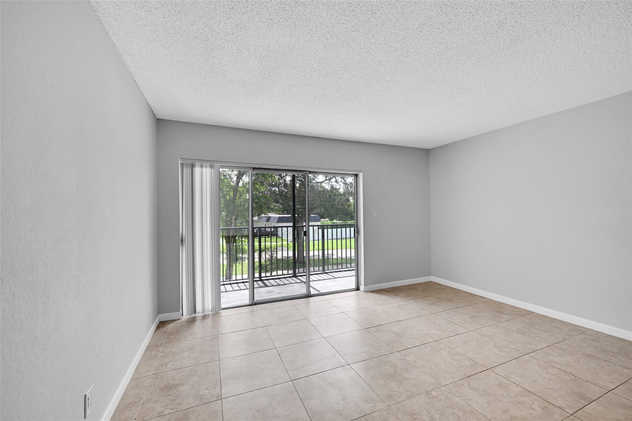 7541 NW 16th St 1211