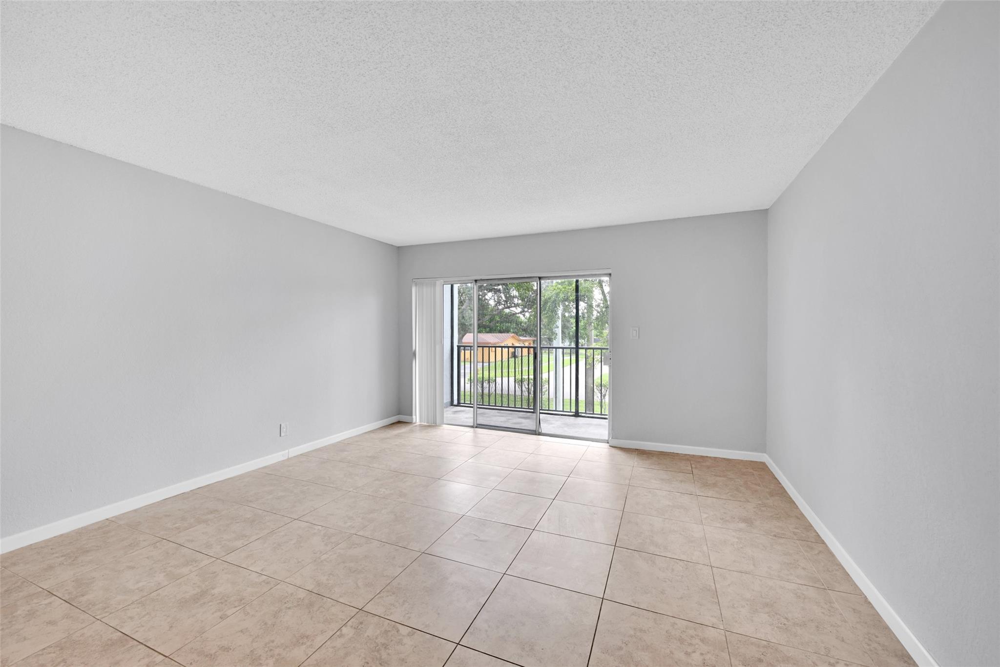 7541 NW 16th St 1211