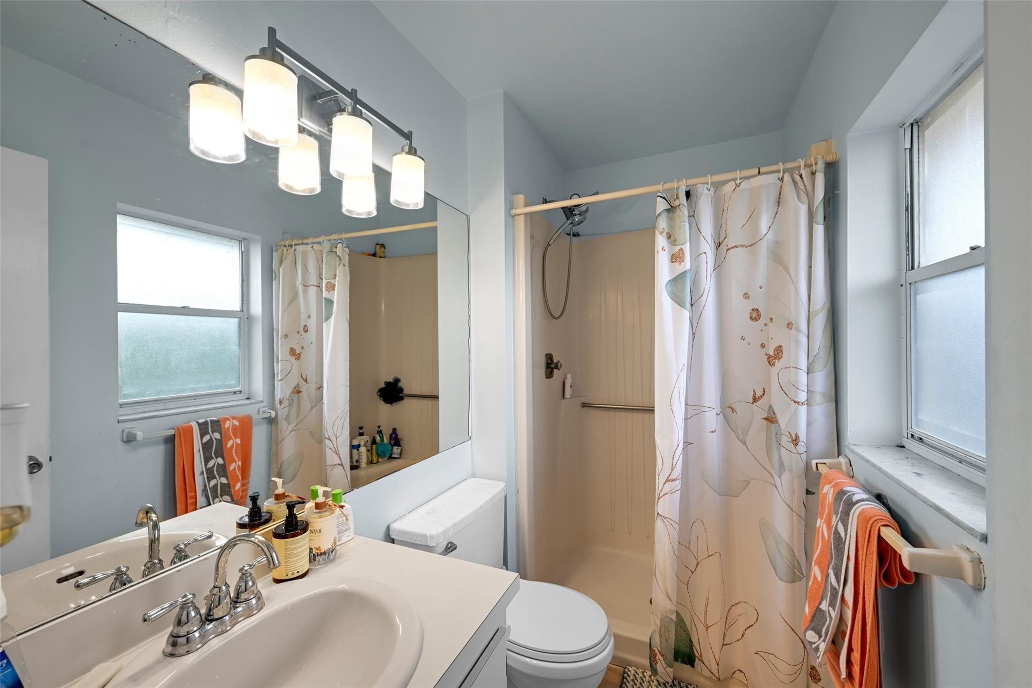 4408 NW 4th Ave 2760