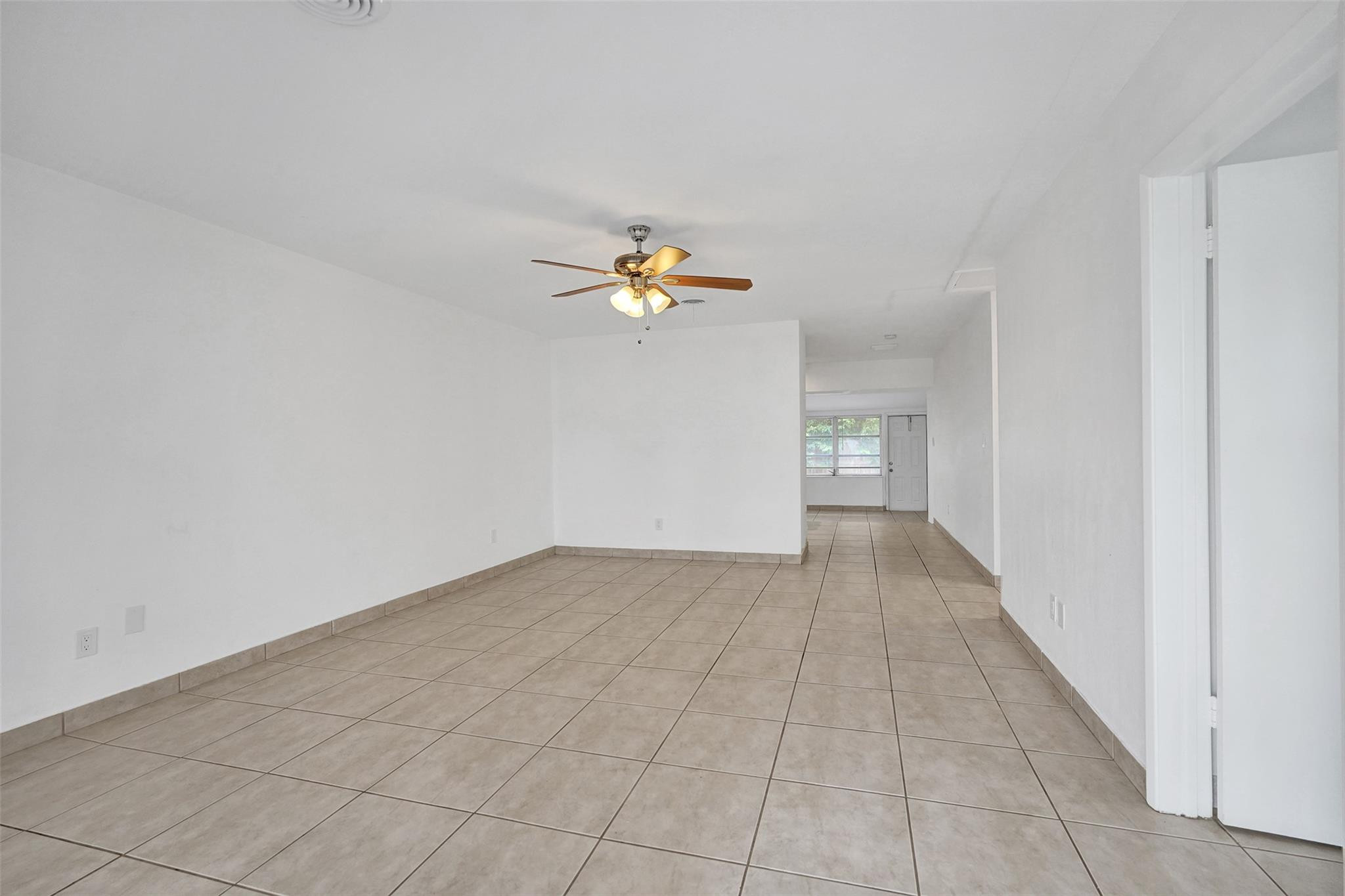 5910 NE 17th Rd