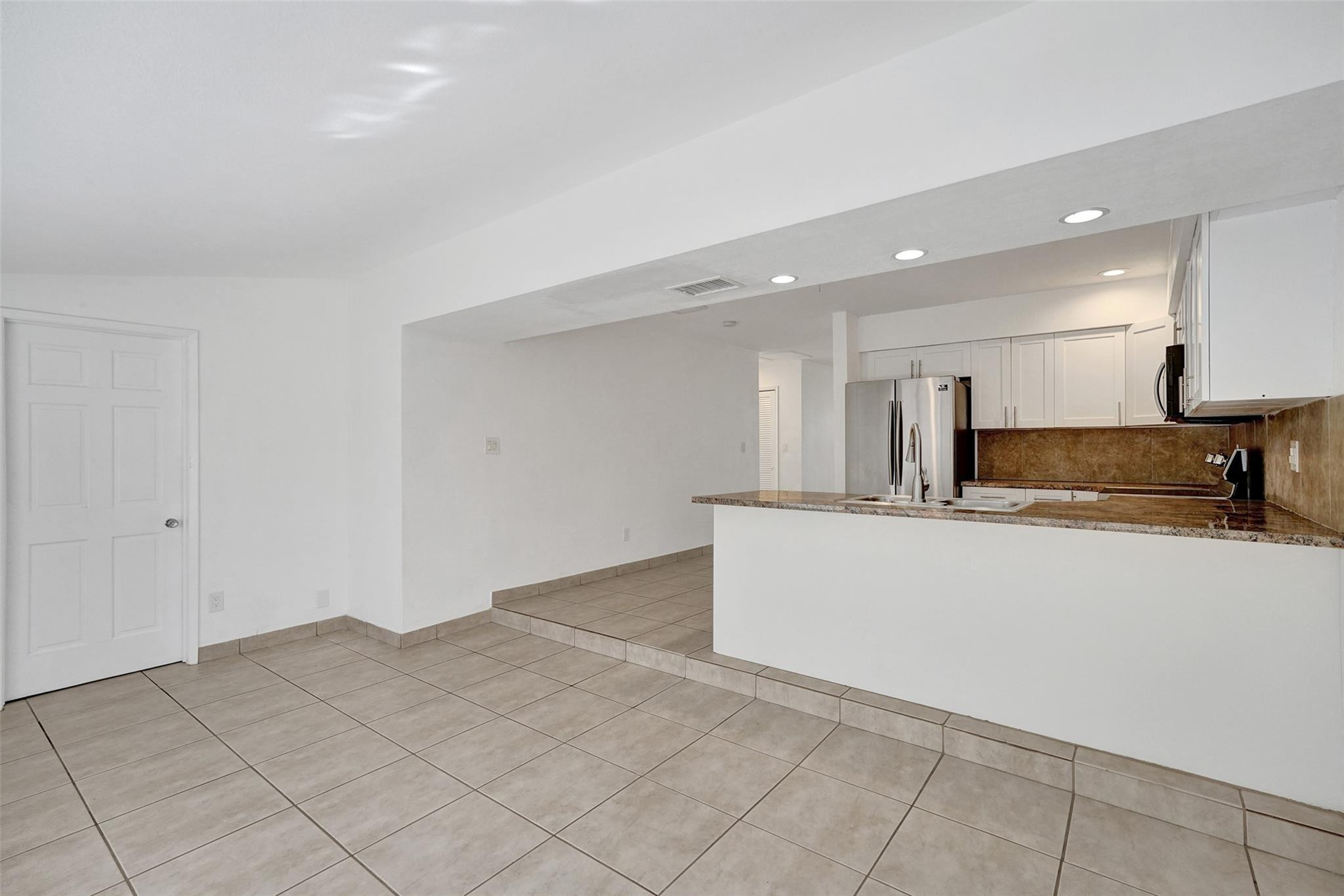 5910 NE 17th Rd