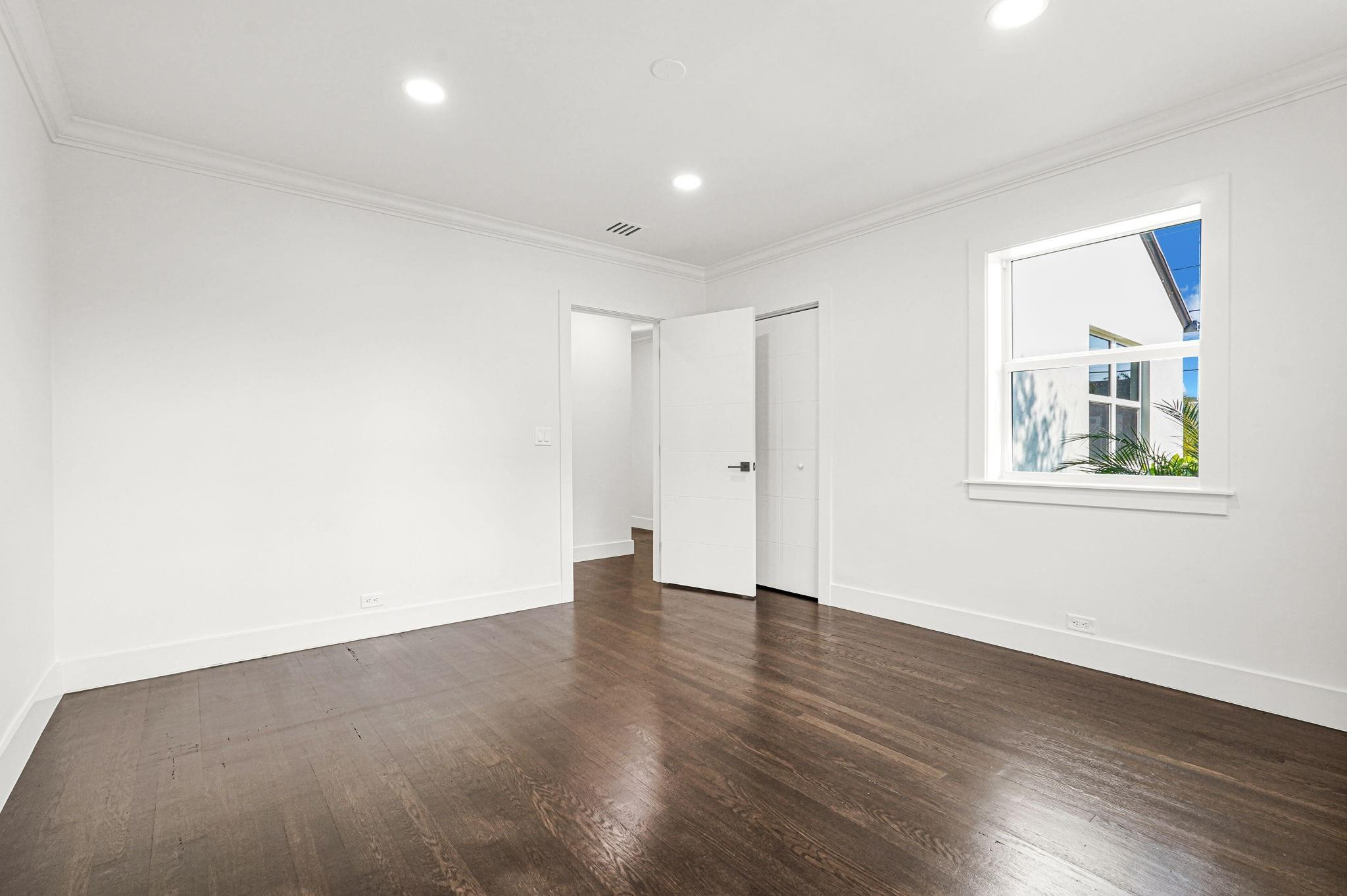 4015 Washington Road