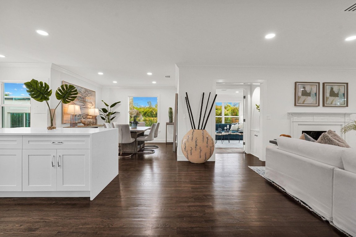 4015 Washington Road