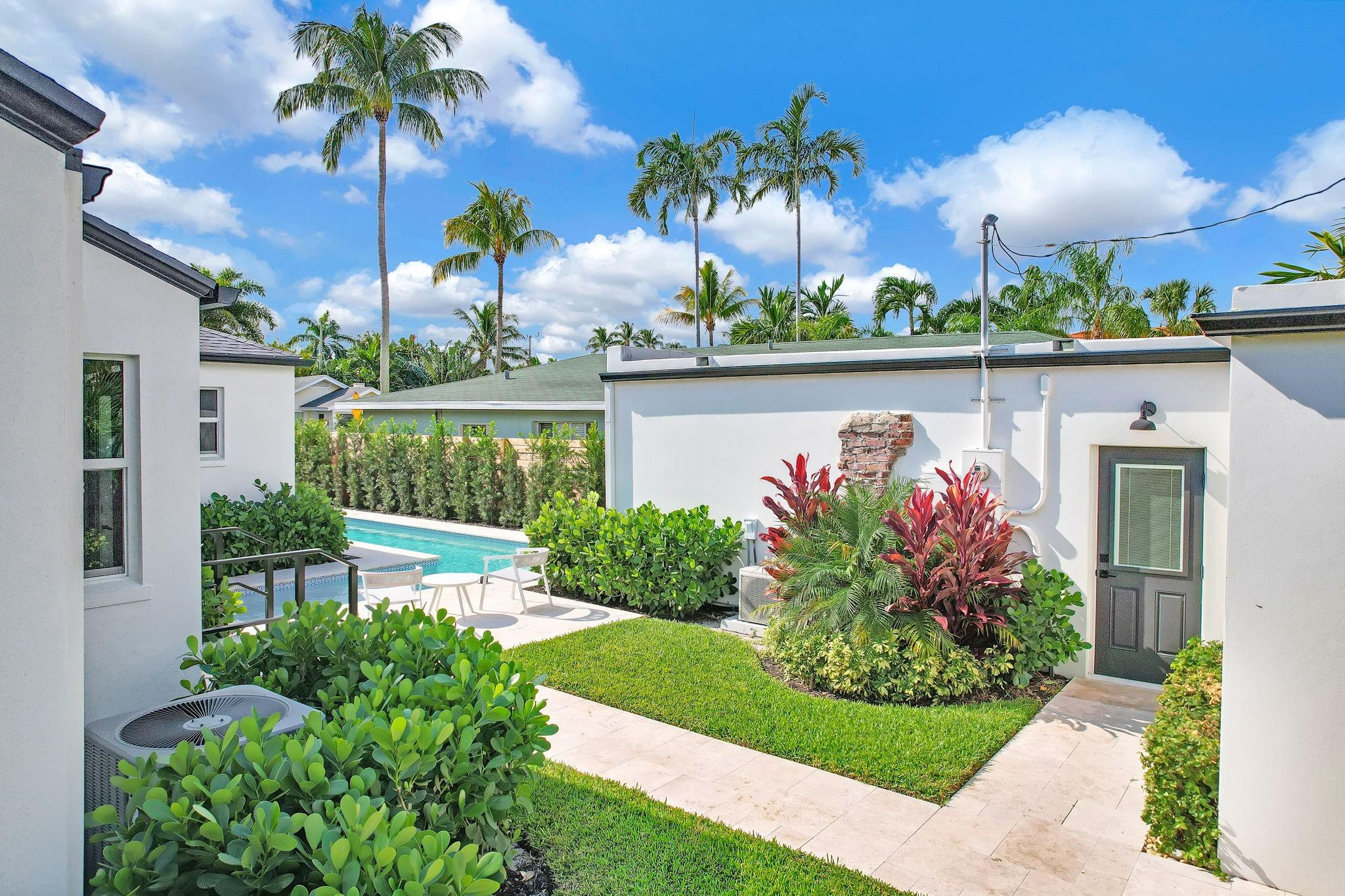 4015 Washington Road