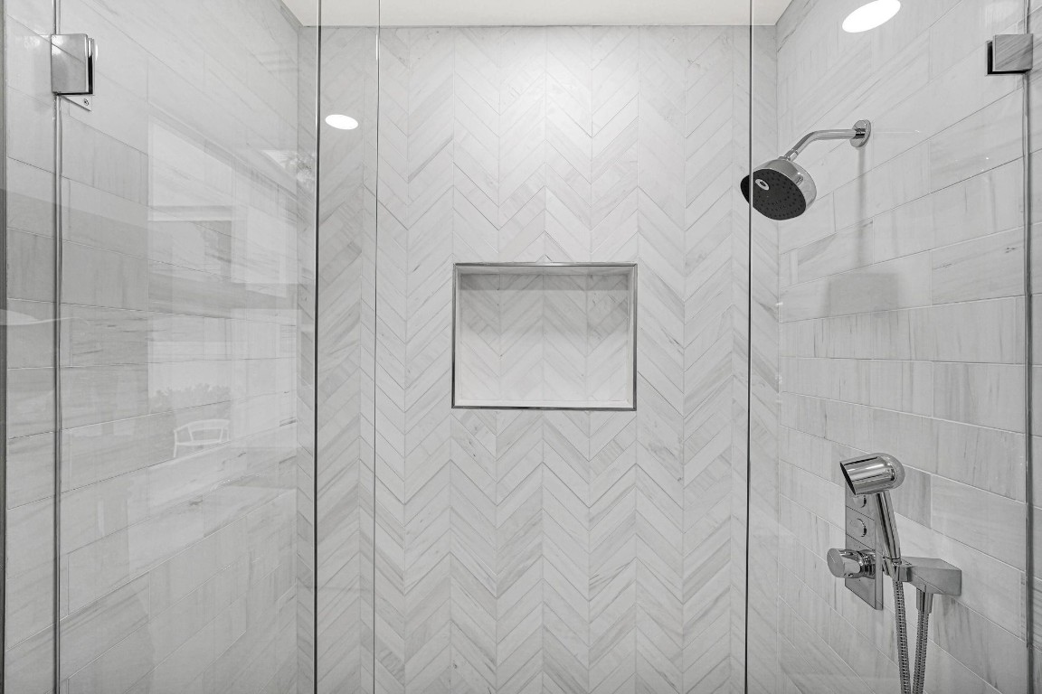 4015 Washington Road