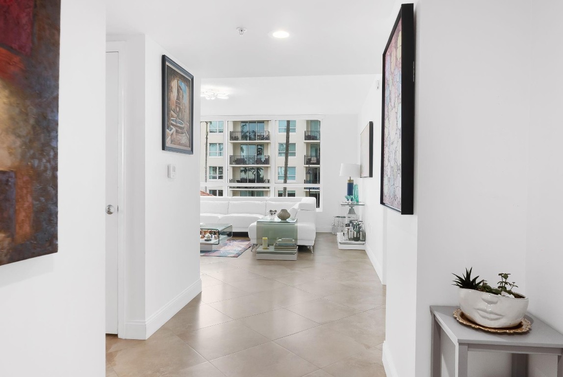 600 W Las Olas Blvd 903S