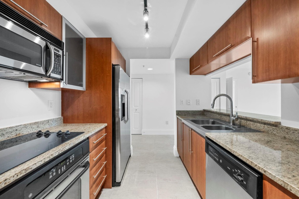 600 W Las Olas Boulevard 909S