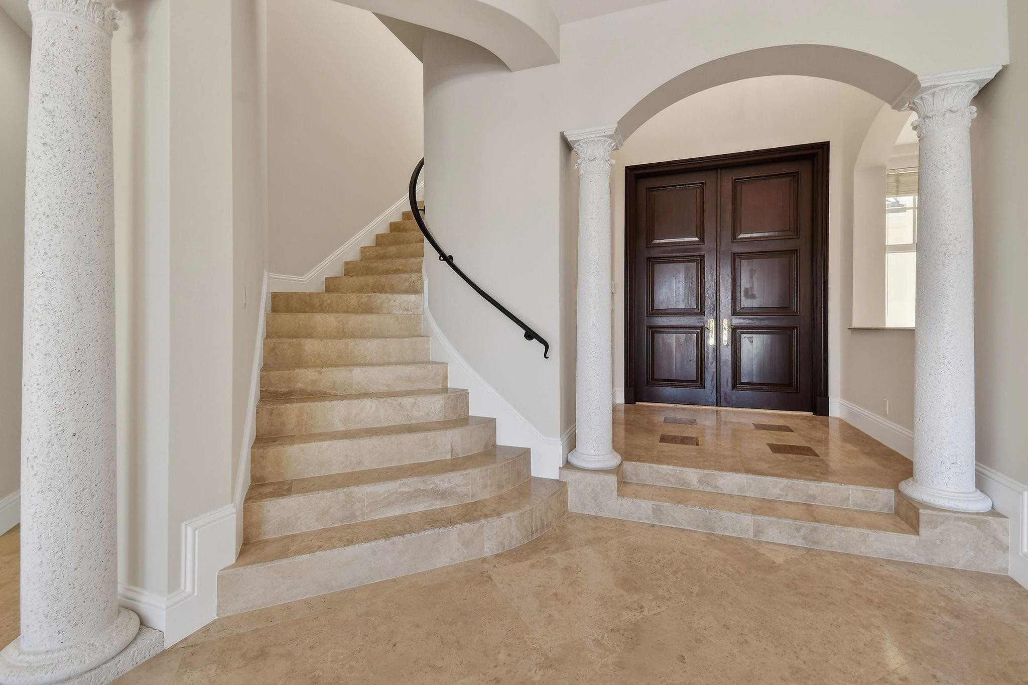 501 Golden Harbour Drive