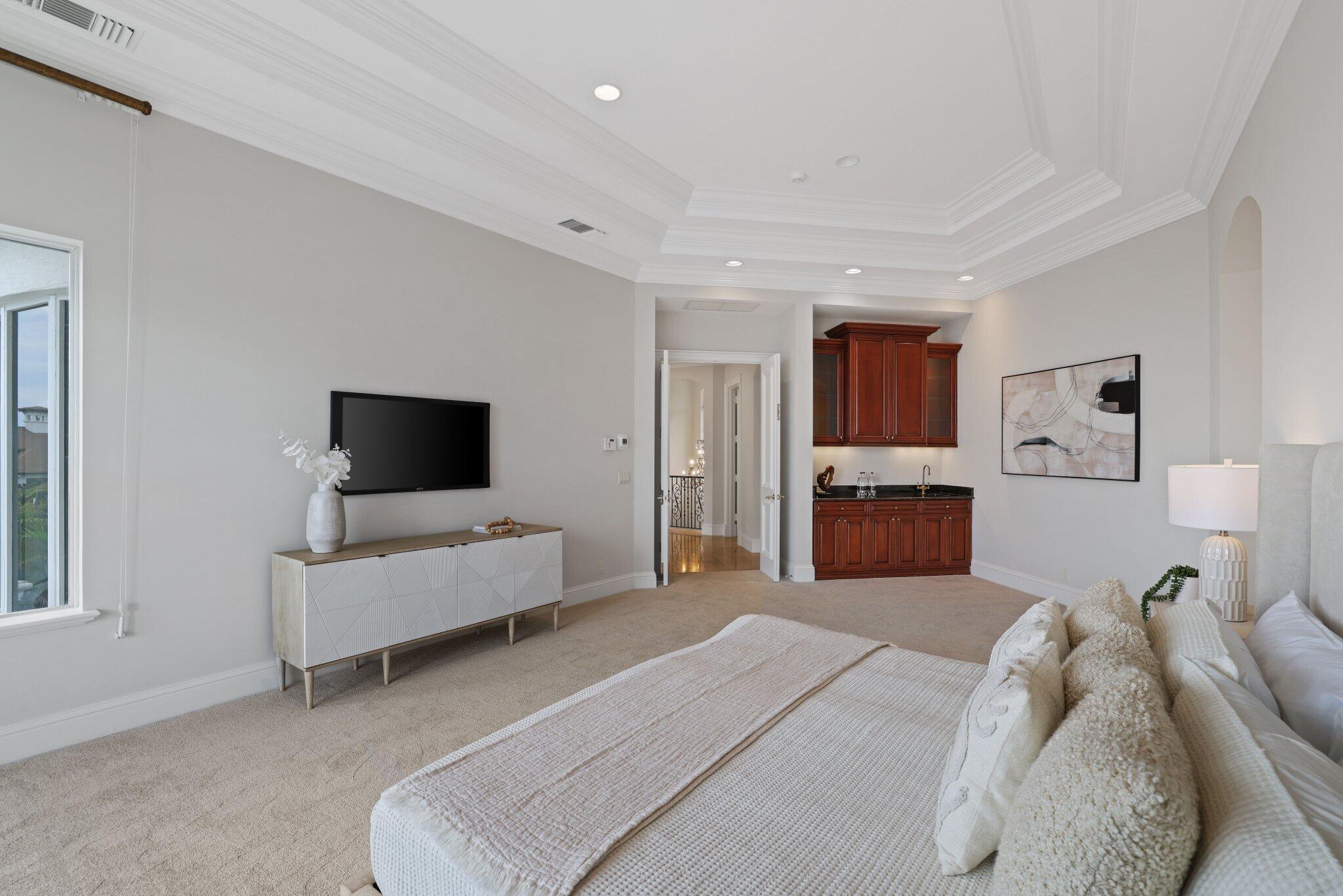 501 Golden Harbour Drive