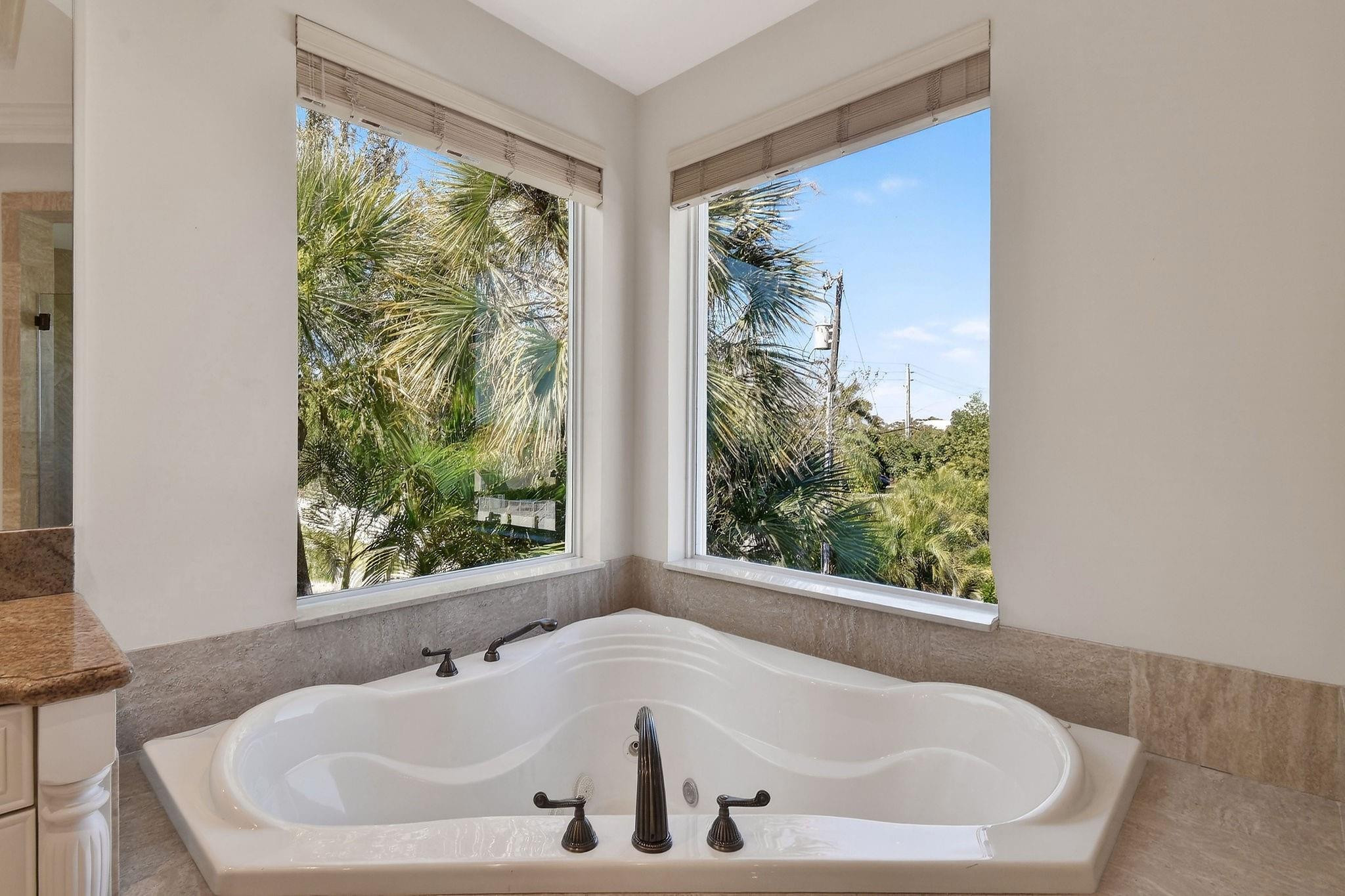 501 Golden Harbour Drive