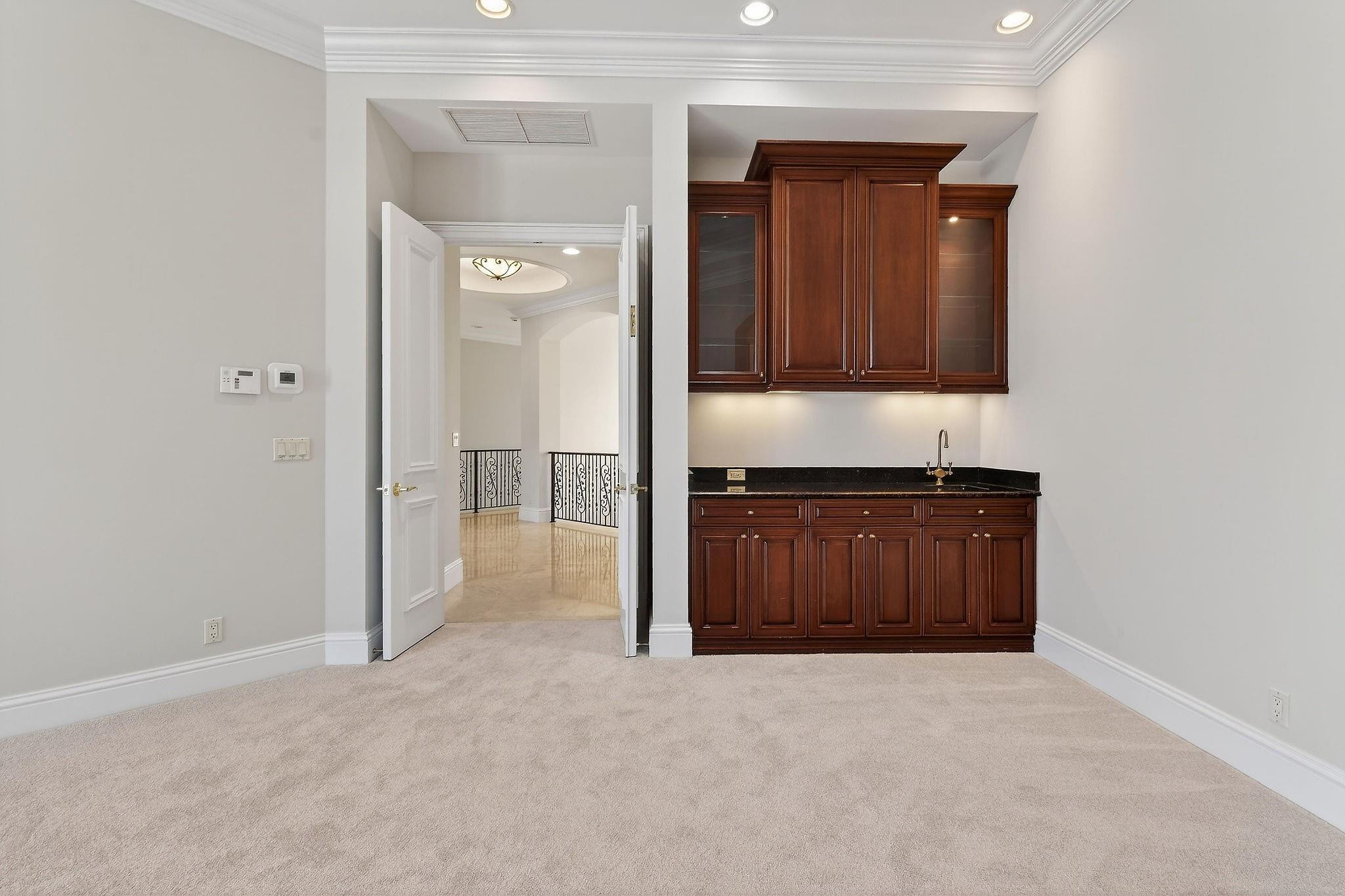 501 Golden Harbour Drive