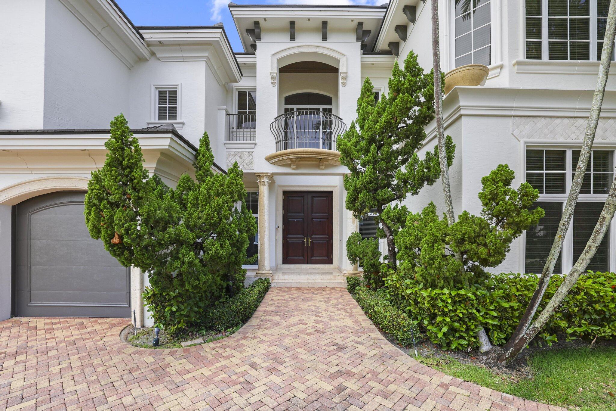 501 Golden Harbour Drive