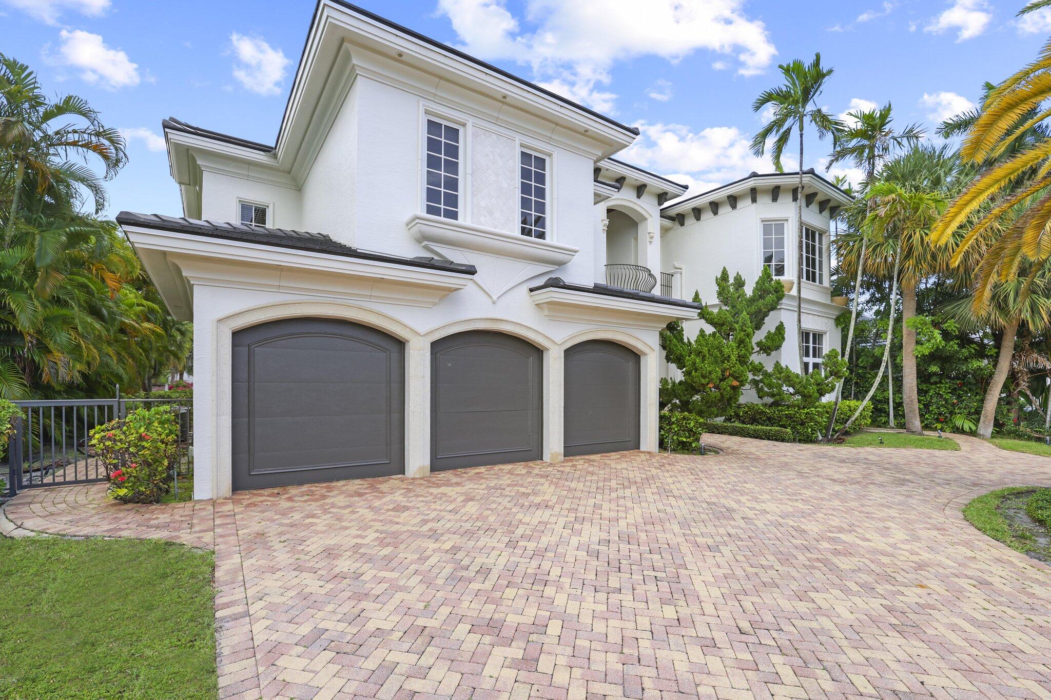 501 Golden Harbour Drive