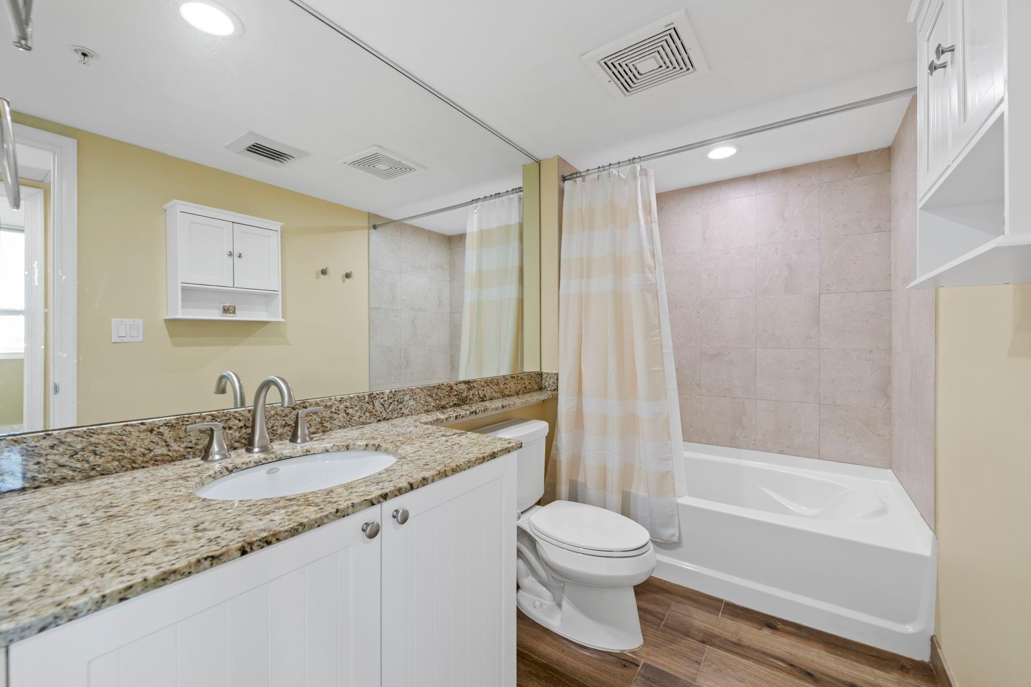 610 W Las Olas Boulevard 514