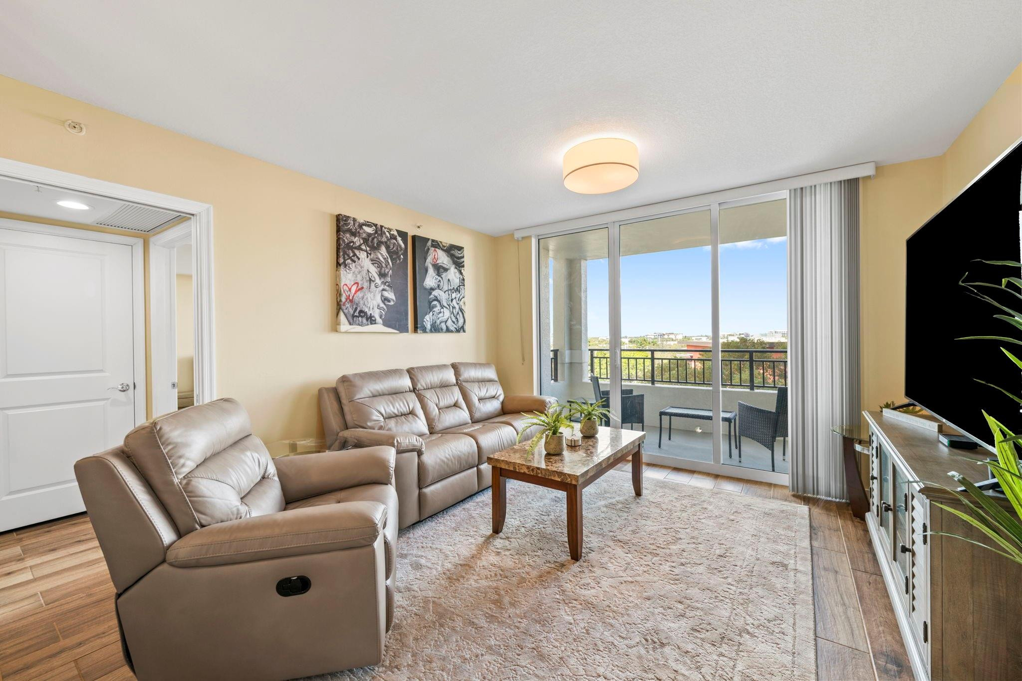 610 W Las Olas Boulevard 514