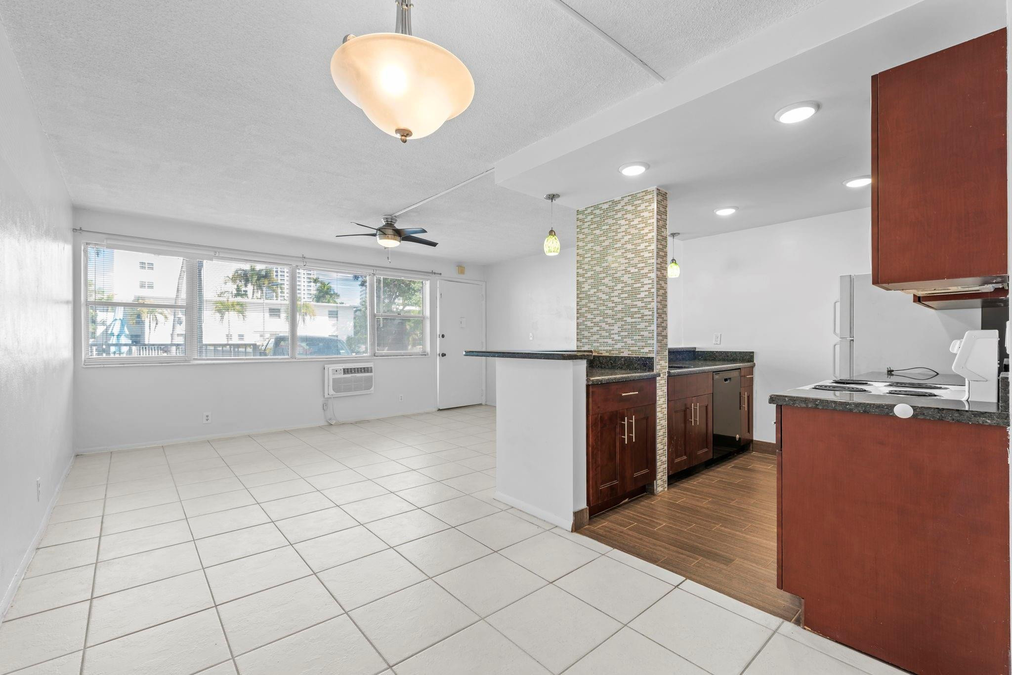 625 Antioch Avenue 104