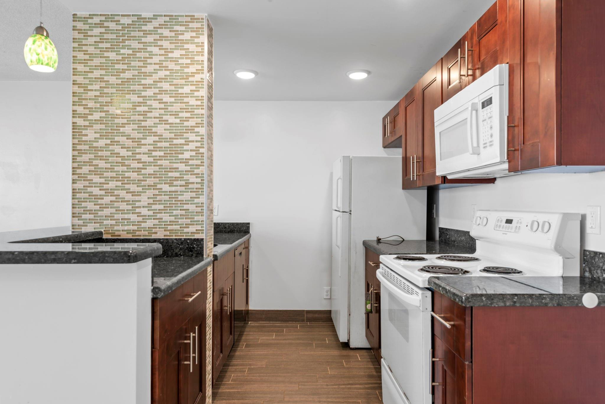 625 Antioch Avenue 104