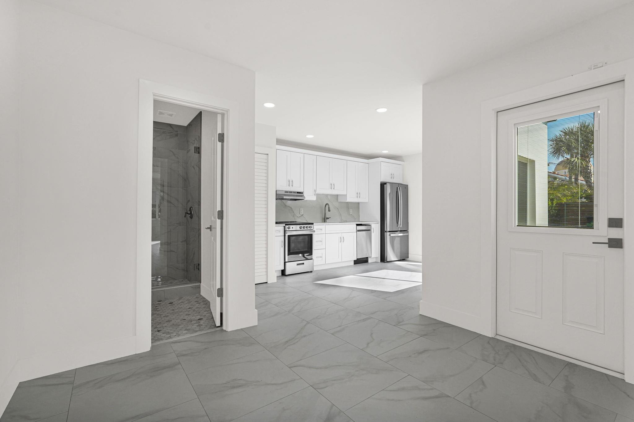 4015 Washington Road