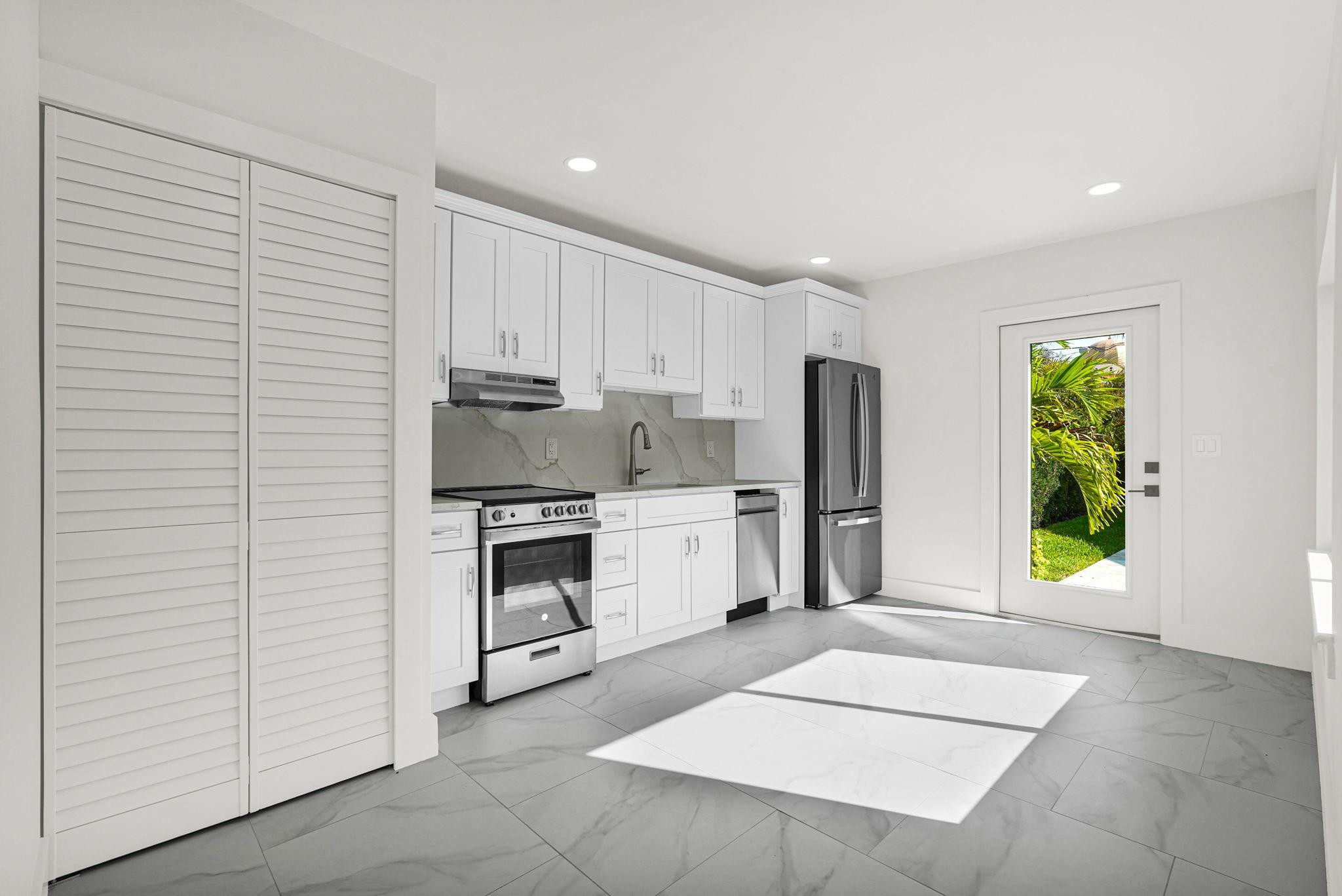 4015 Washington Road