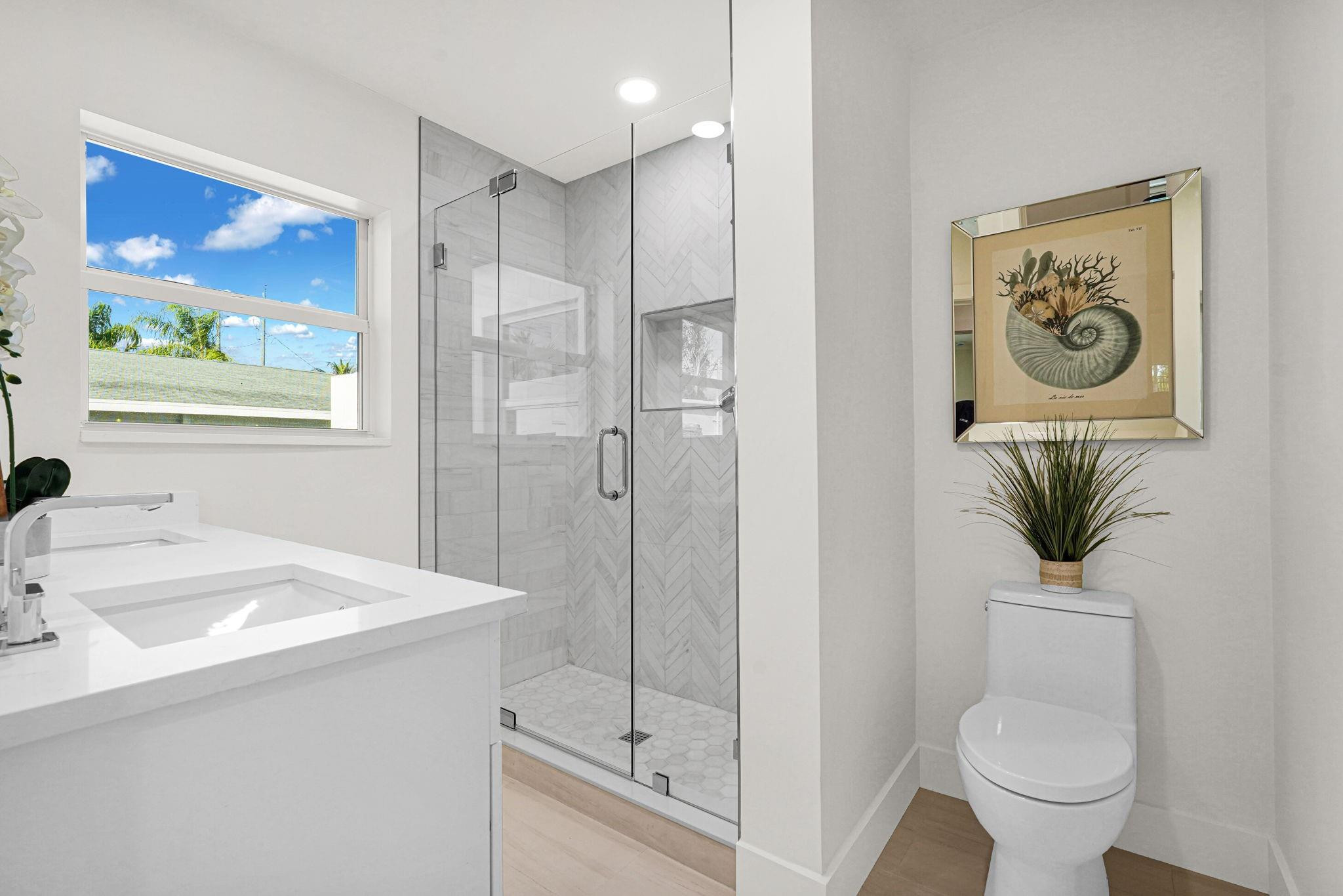 4015 Washington Road