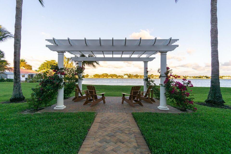 121 Ocean Cay Way