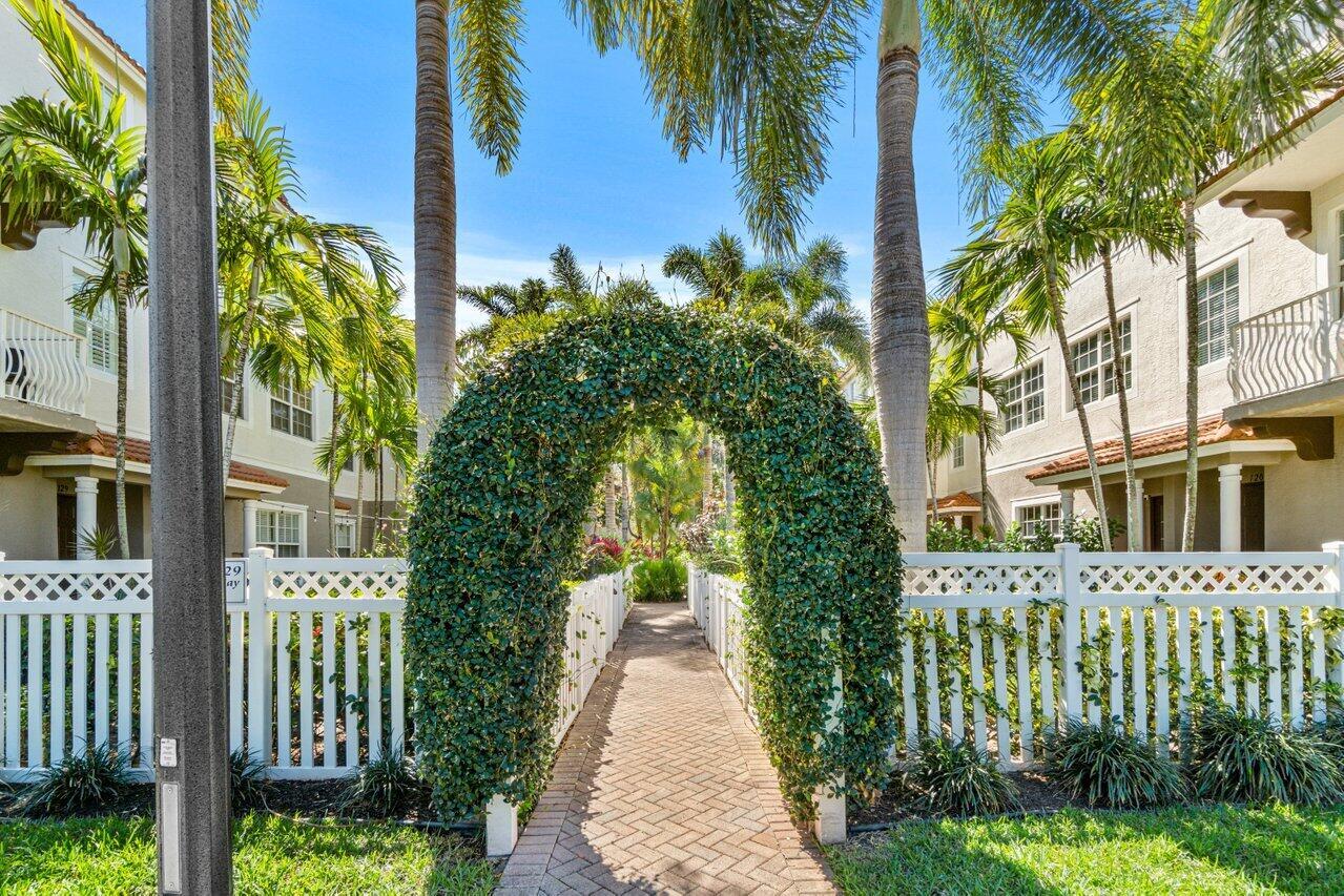 121 Ocean Cay Way