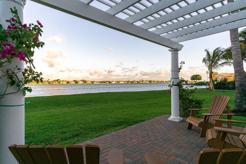 121 Ocean Cay Way