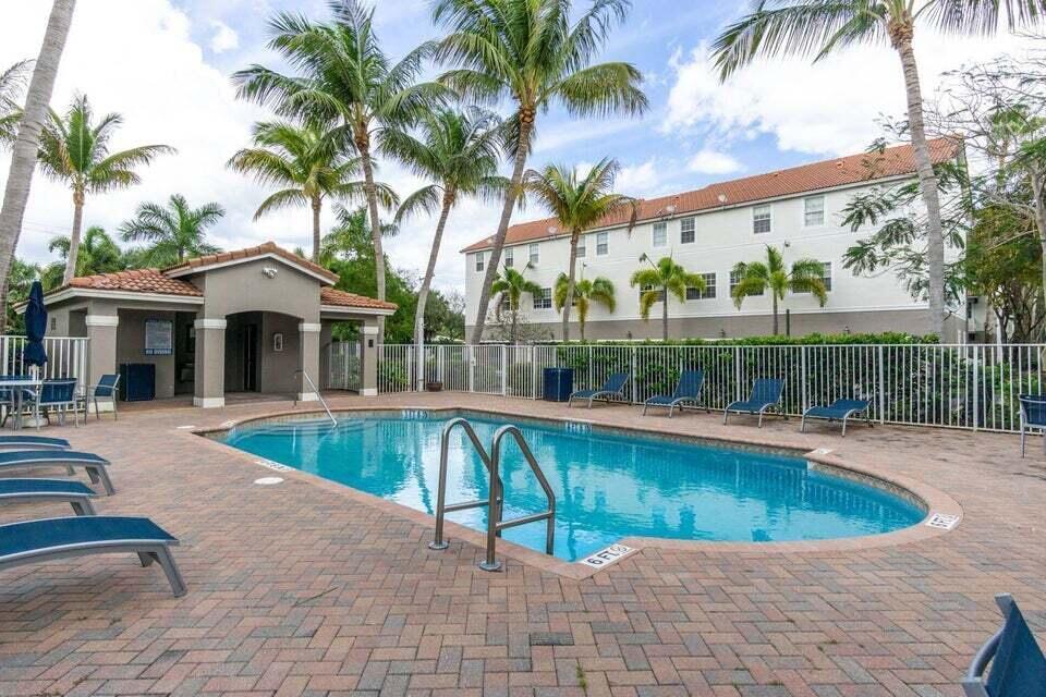 121 Ocean Cay Way