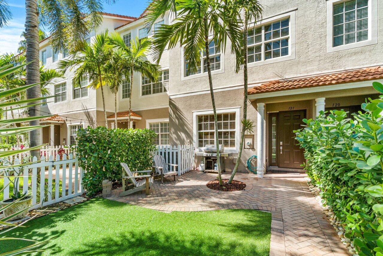121 Ocean Cay Way