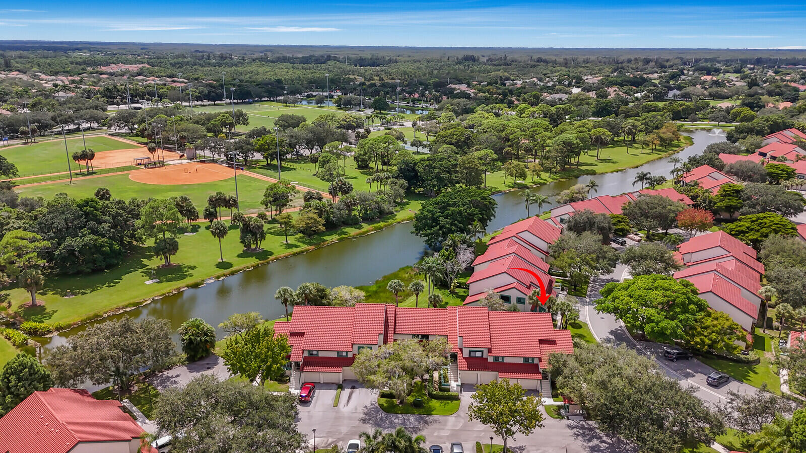 9 Lexington Lane E H