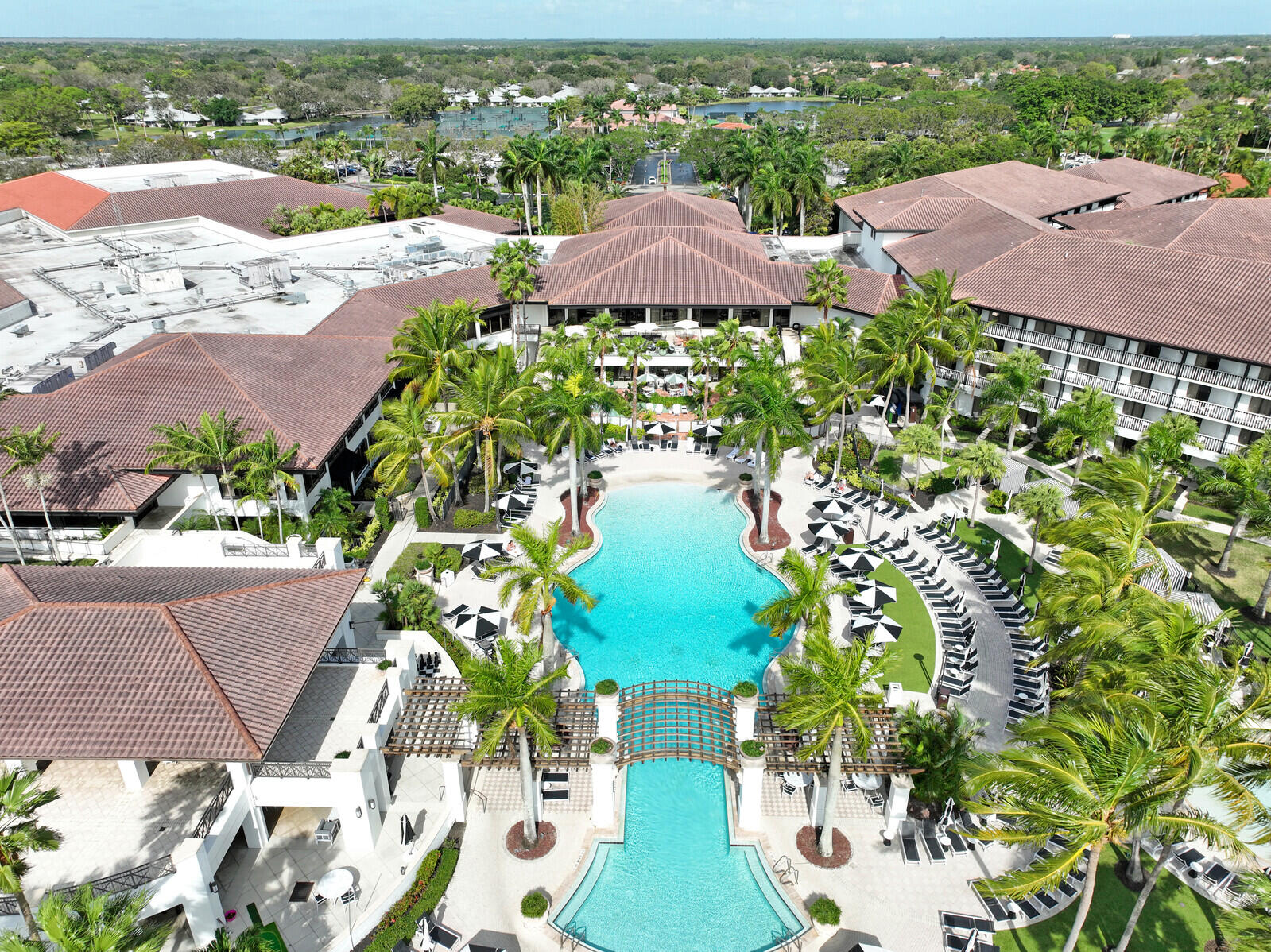 9 Lexington Lane E H