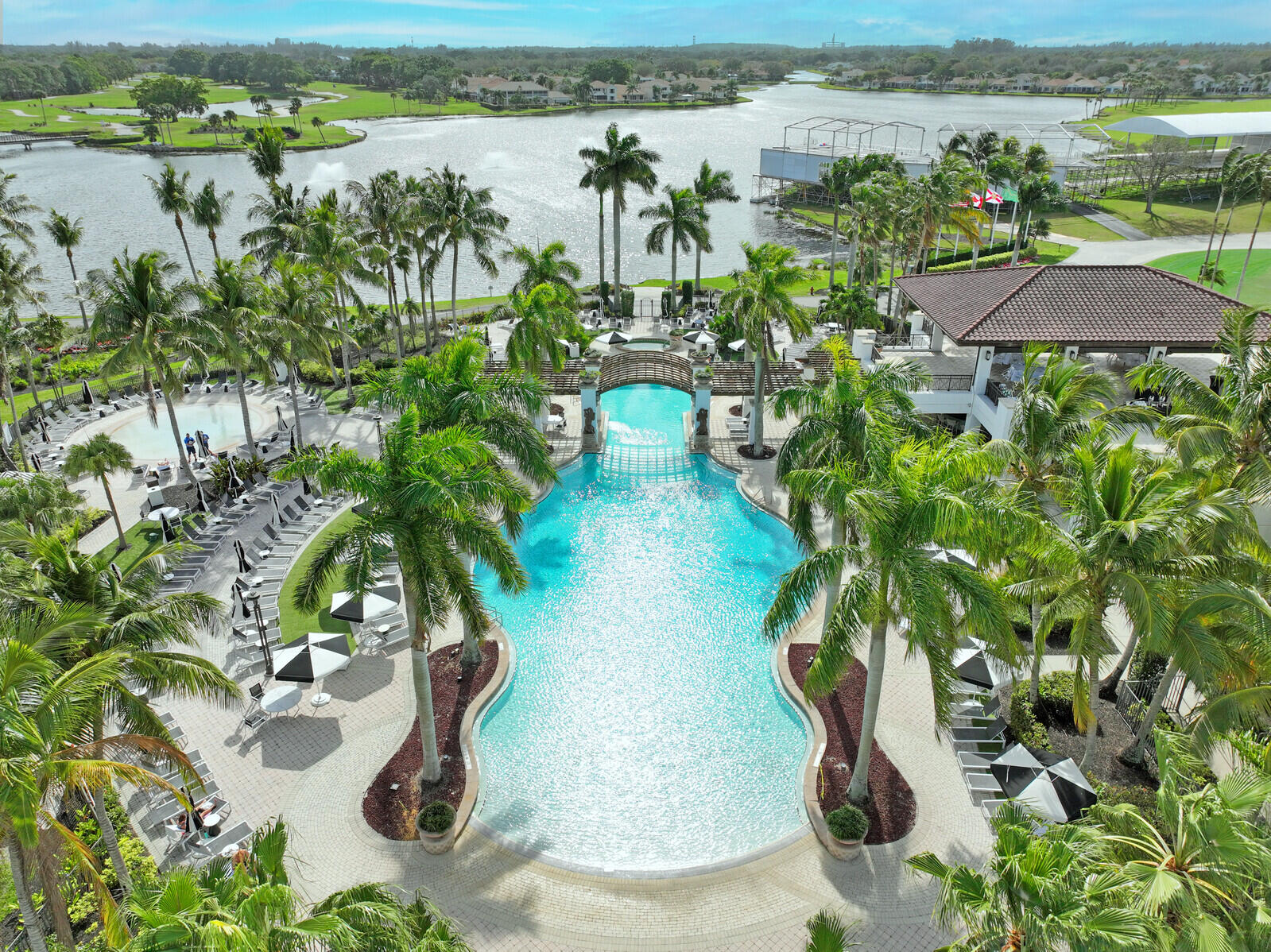 9 Lexington Lane E H