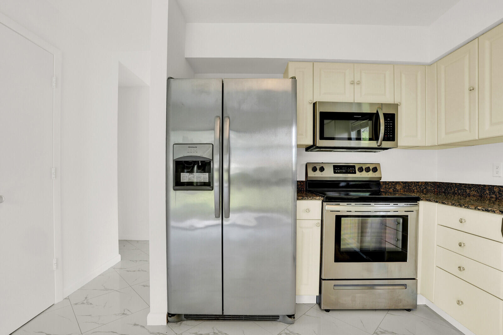 3705 SW Quail Meadow Trail E