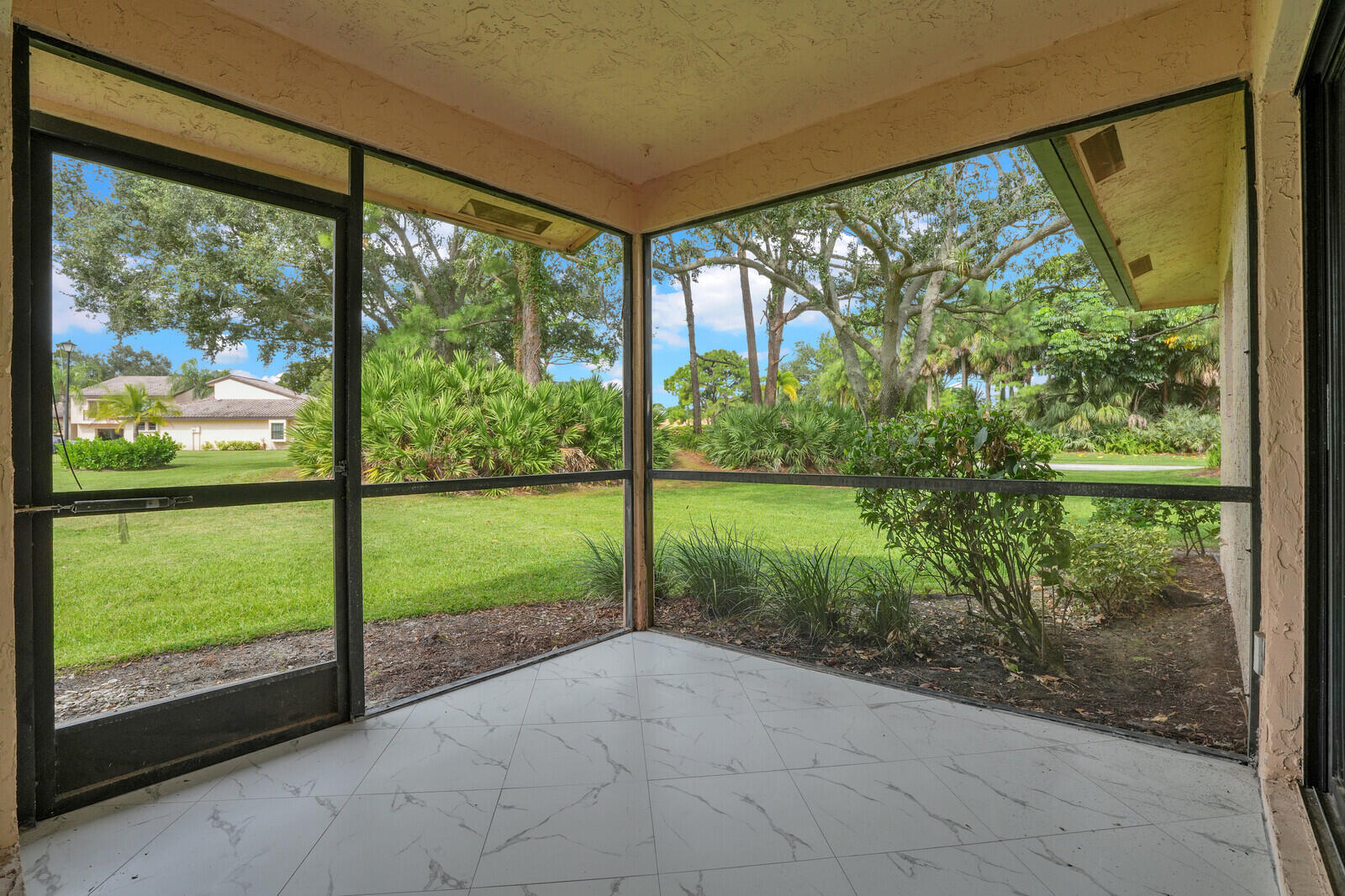 3705 SW Quail Meadow Trail E
