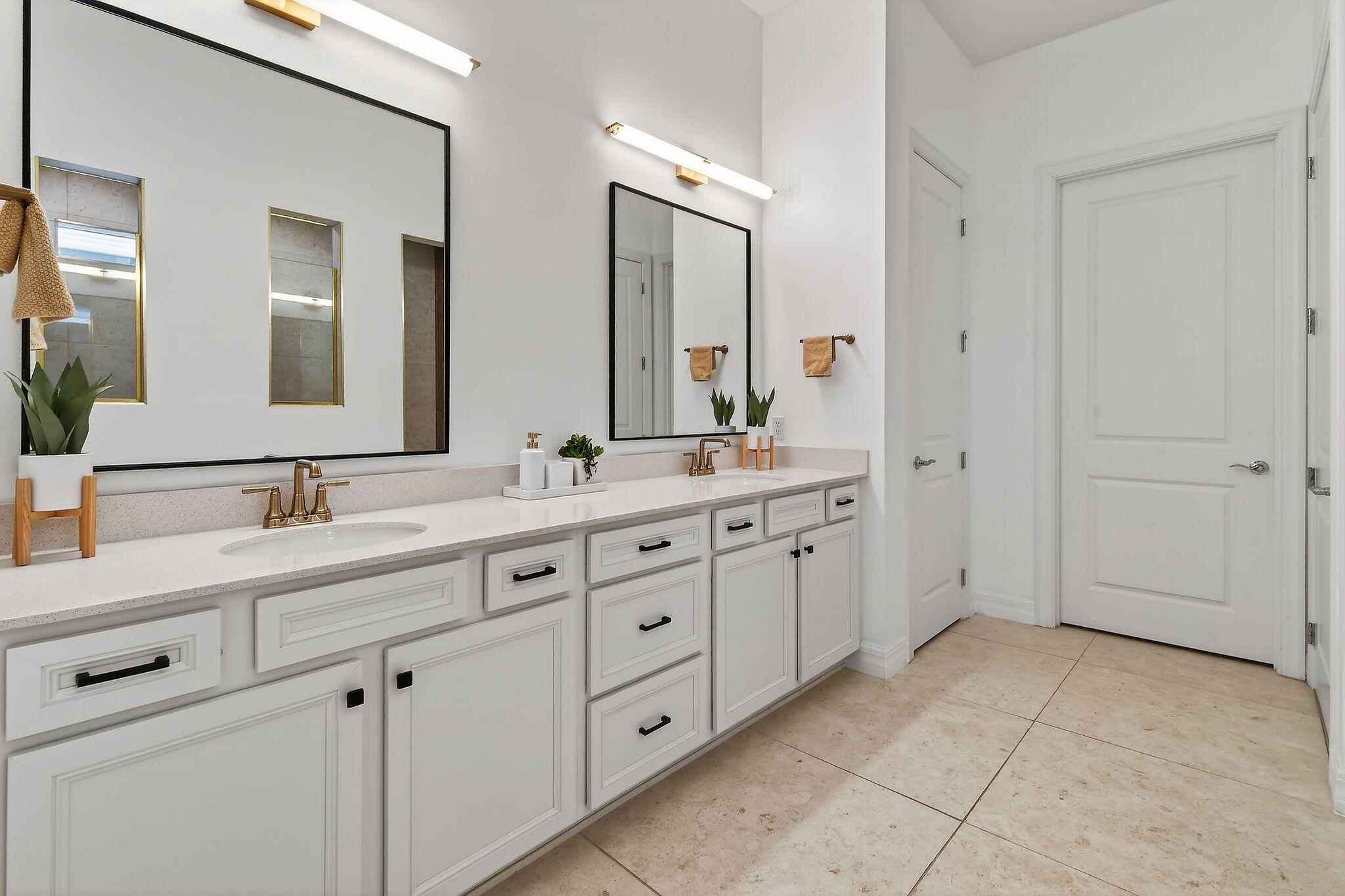 10803 Stellar Circle