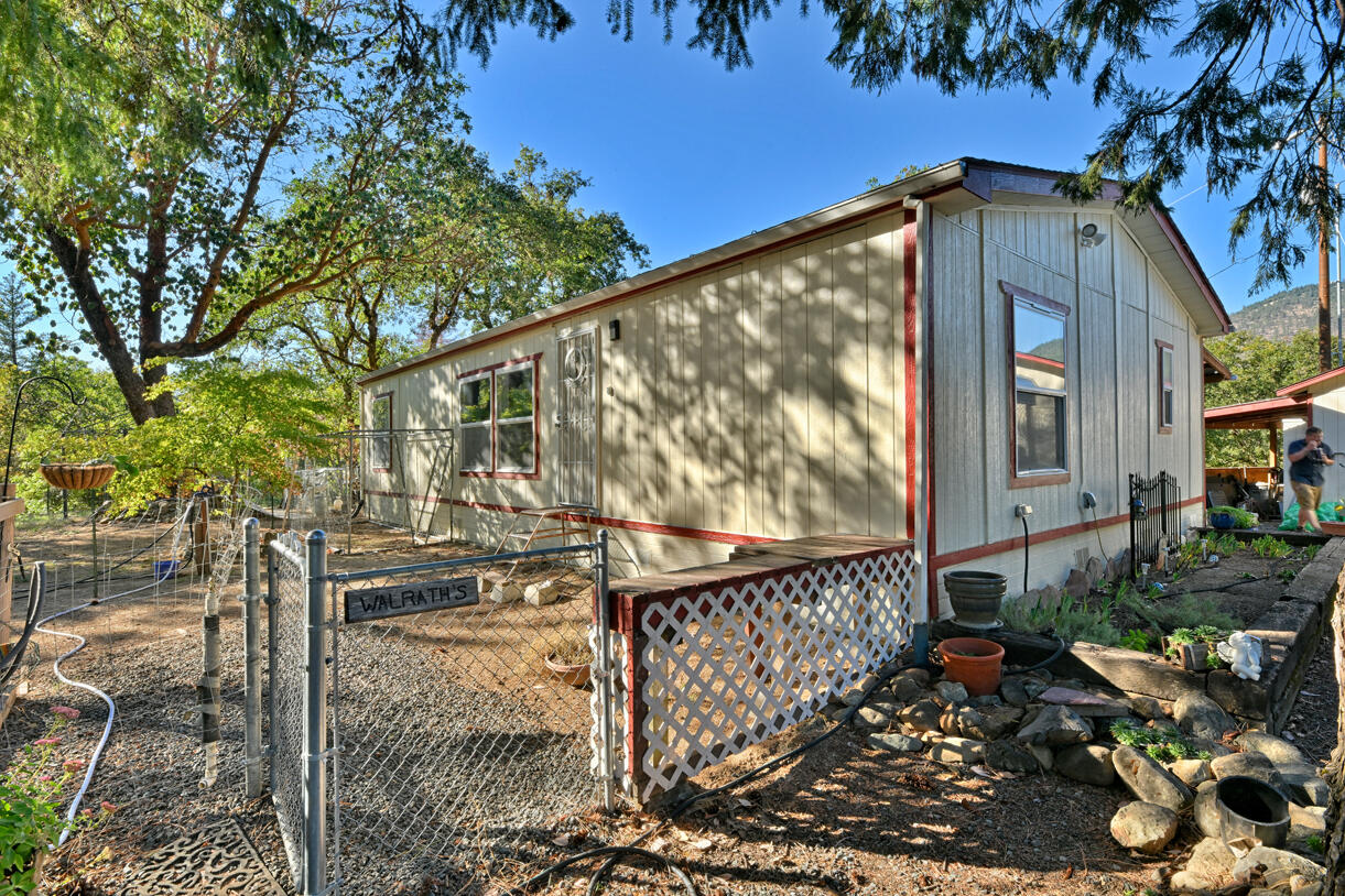 280 Knights Crossing