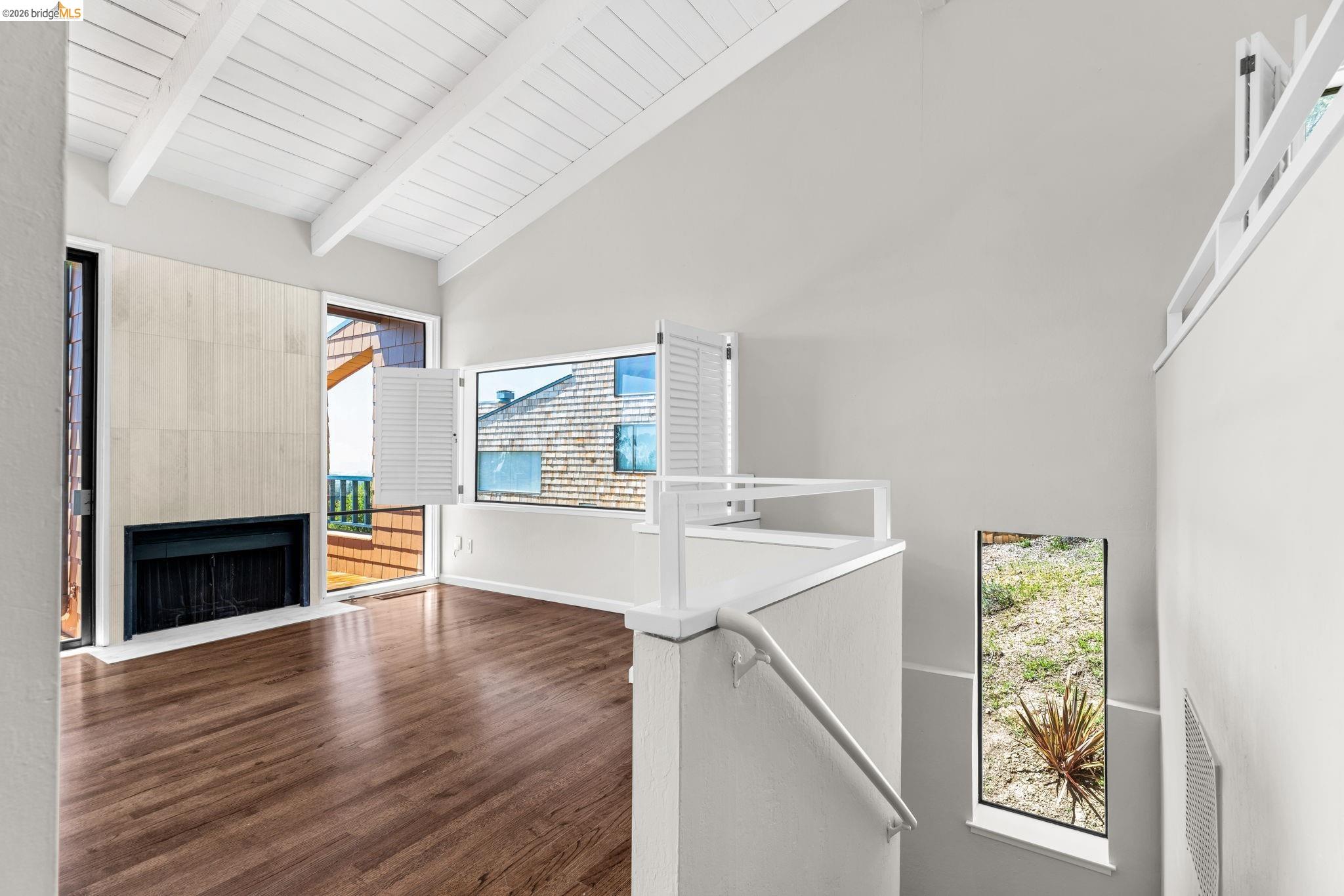 10 Sereno Cir