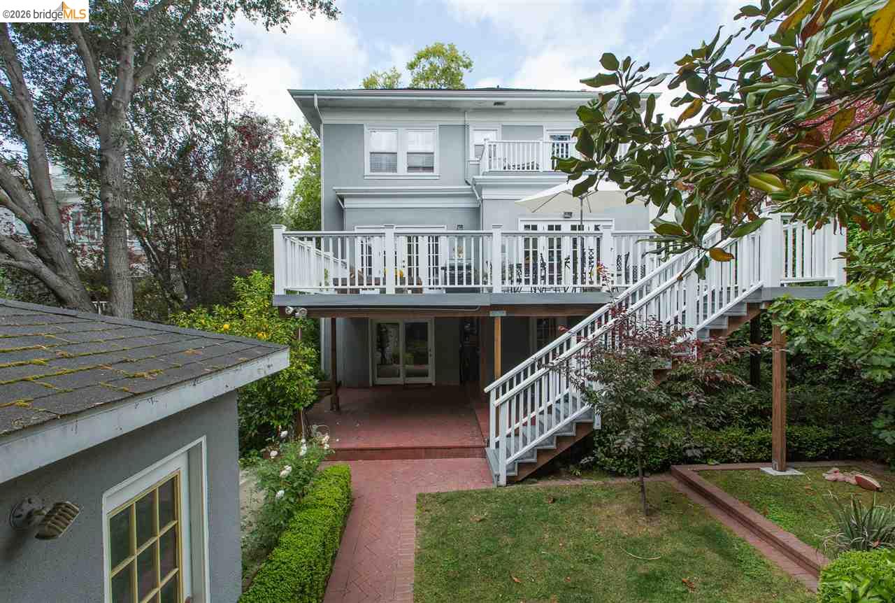 16 Craig Ave