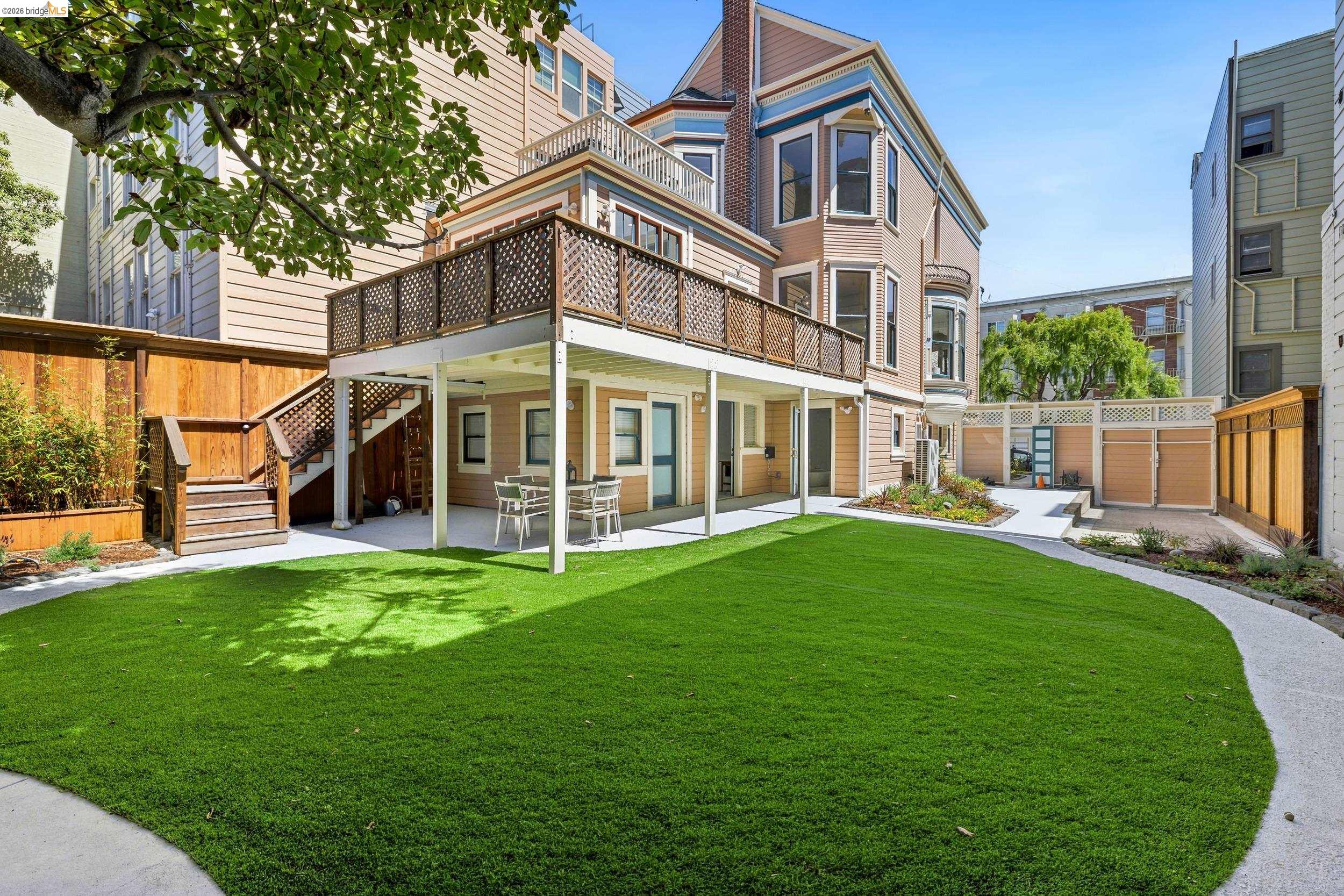 415 Fillmore St