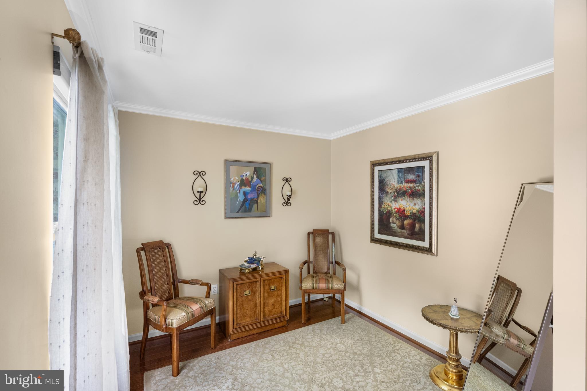 12 GOLDEN GRASS COURT