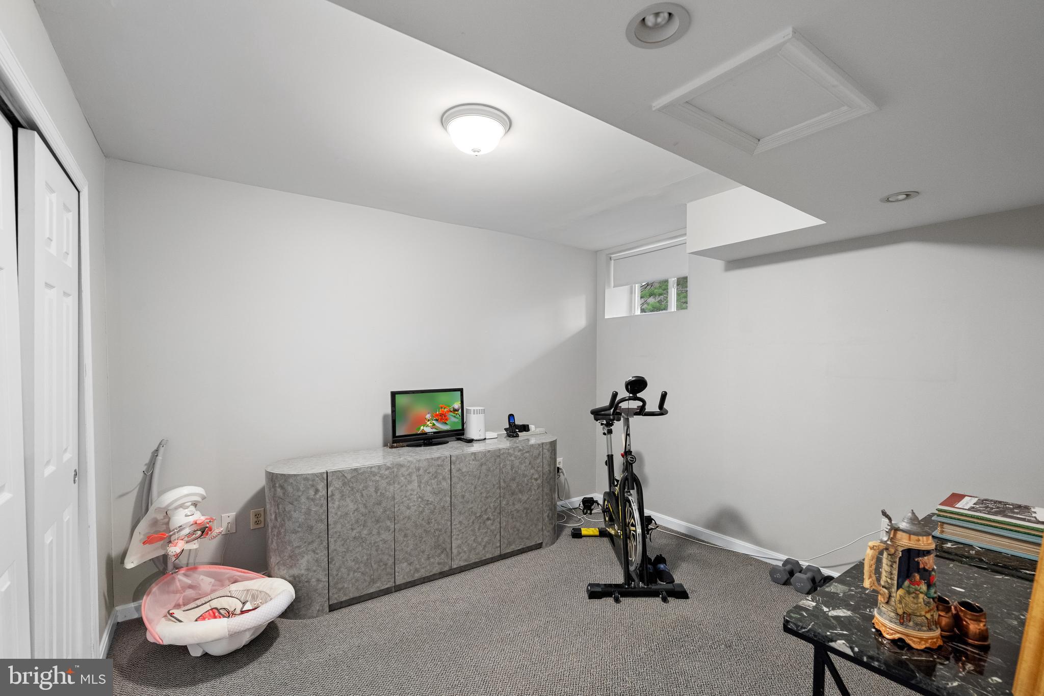 12 GOLDEN GRASS COURT